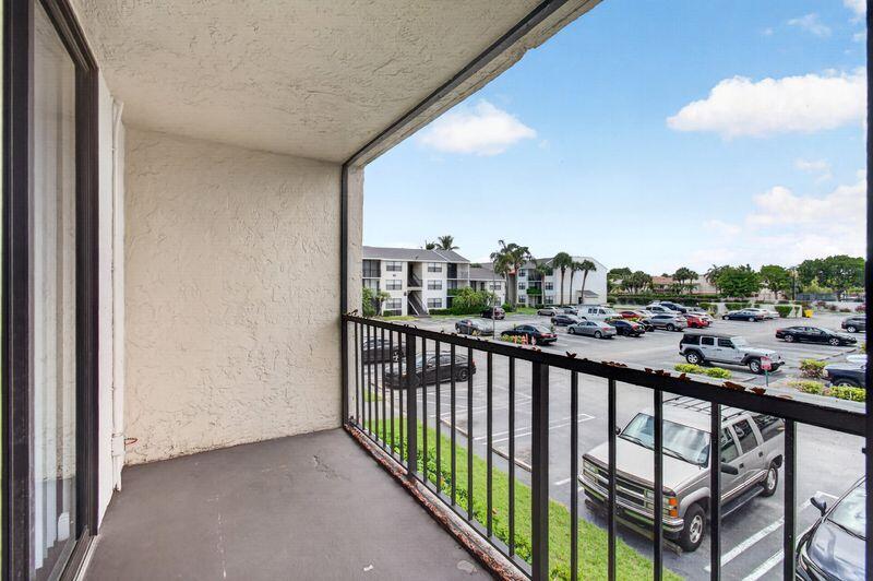 CLEAR LAKE CLUB CONDO - Residential Lease
