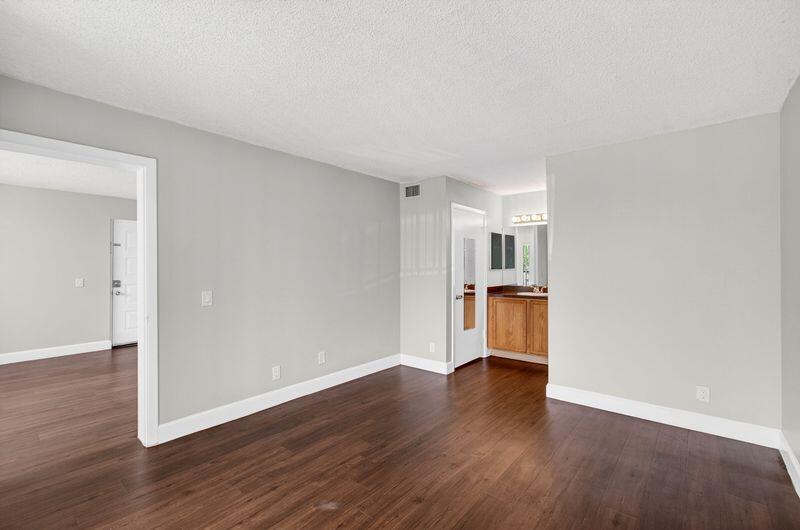 CLEAR LAKE CLUB CONDO - Residential Lease