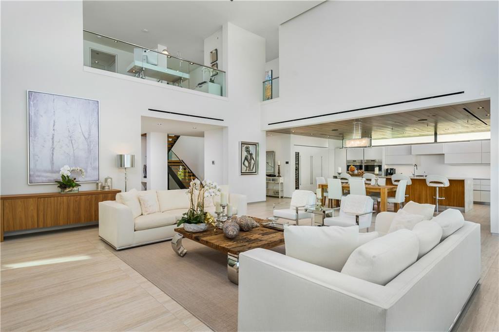 Riviera 6-17 B - Residential