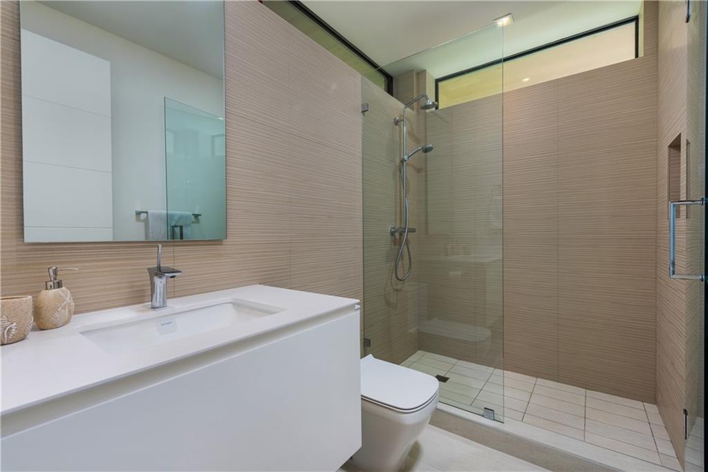 Riviera 6-17 B - Residential