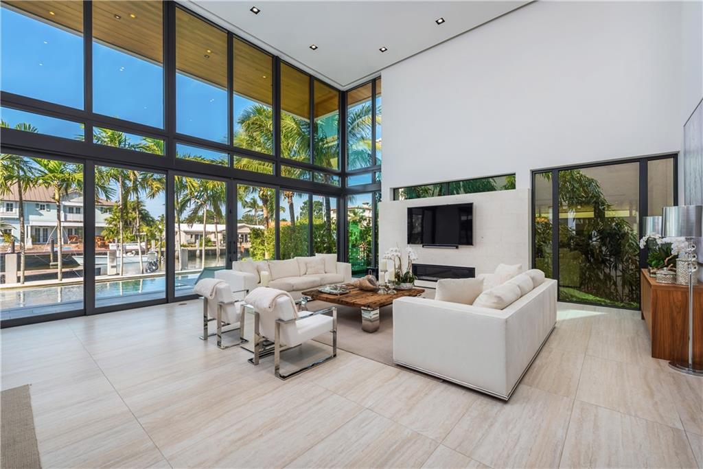 Riviera 6-17 B - Residential