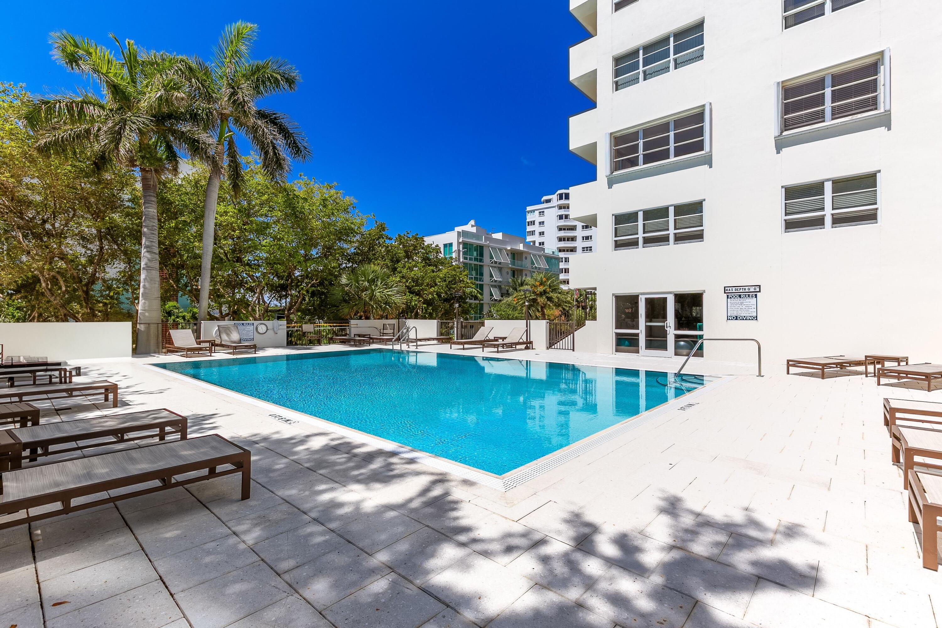 ESSEX TOWER CONDO - Residential