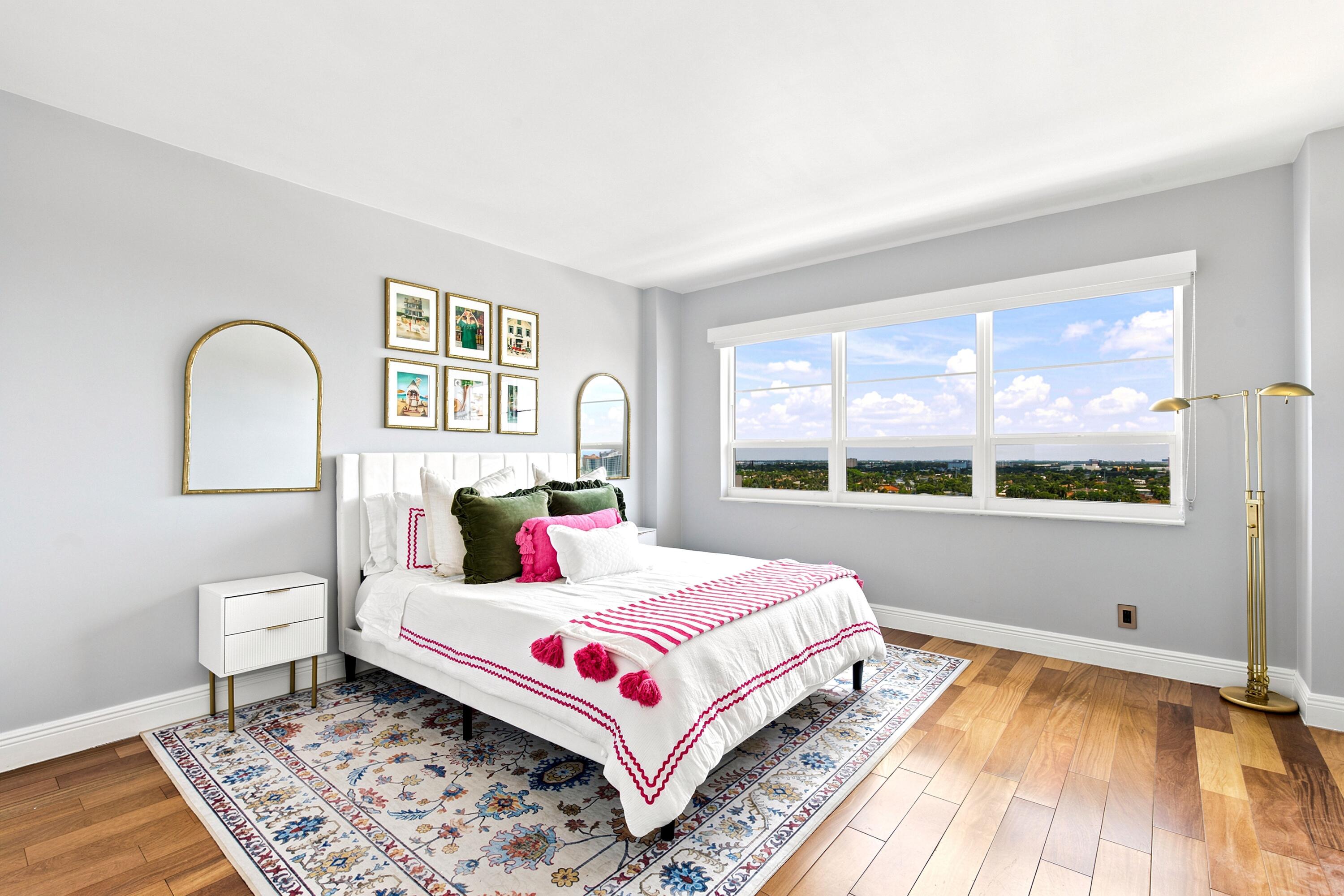 ESSEX TOWER CONDO - Residential
