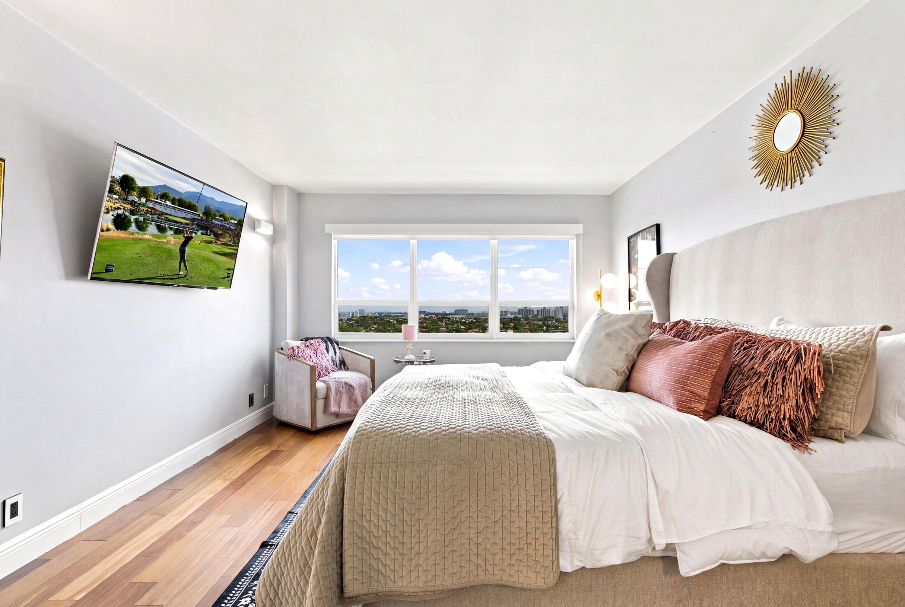 ESSEX TOWER CONDO - Residential