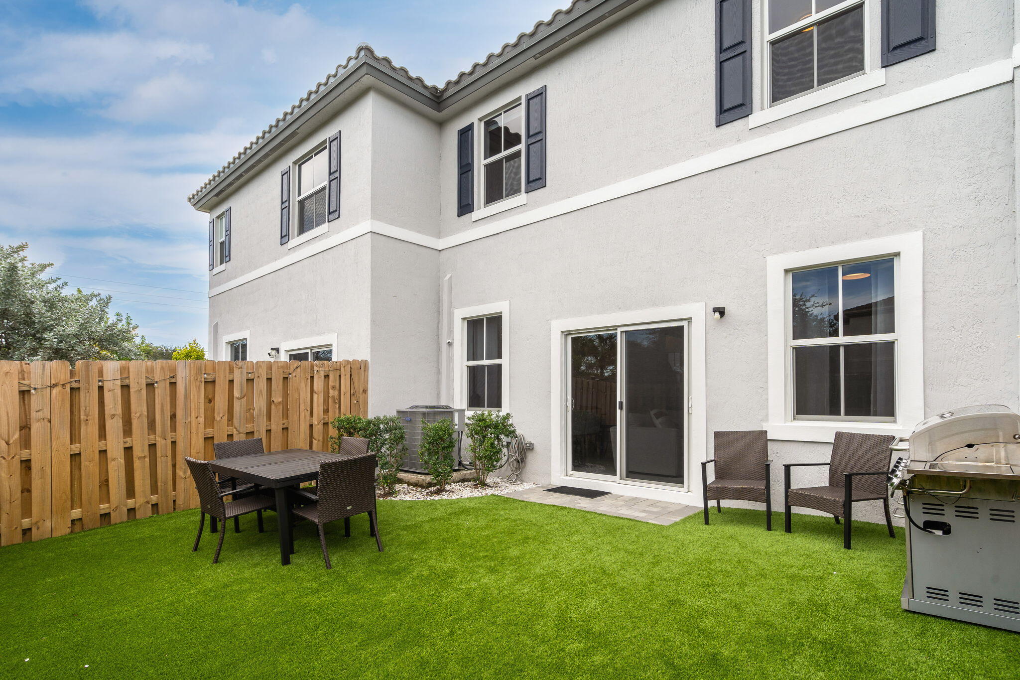 WINDSOR SQUARE - Residential