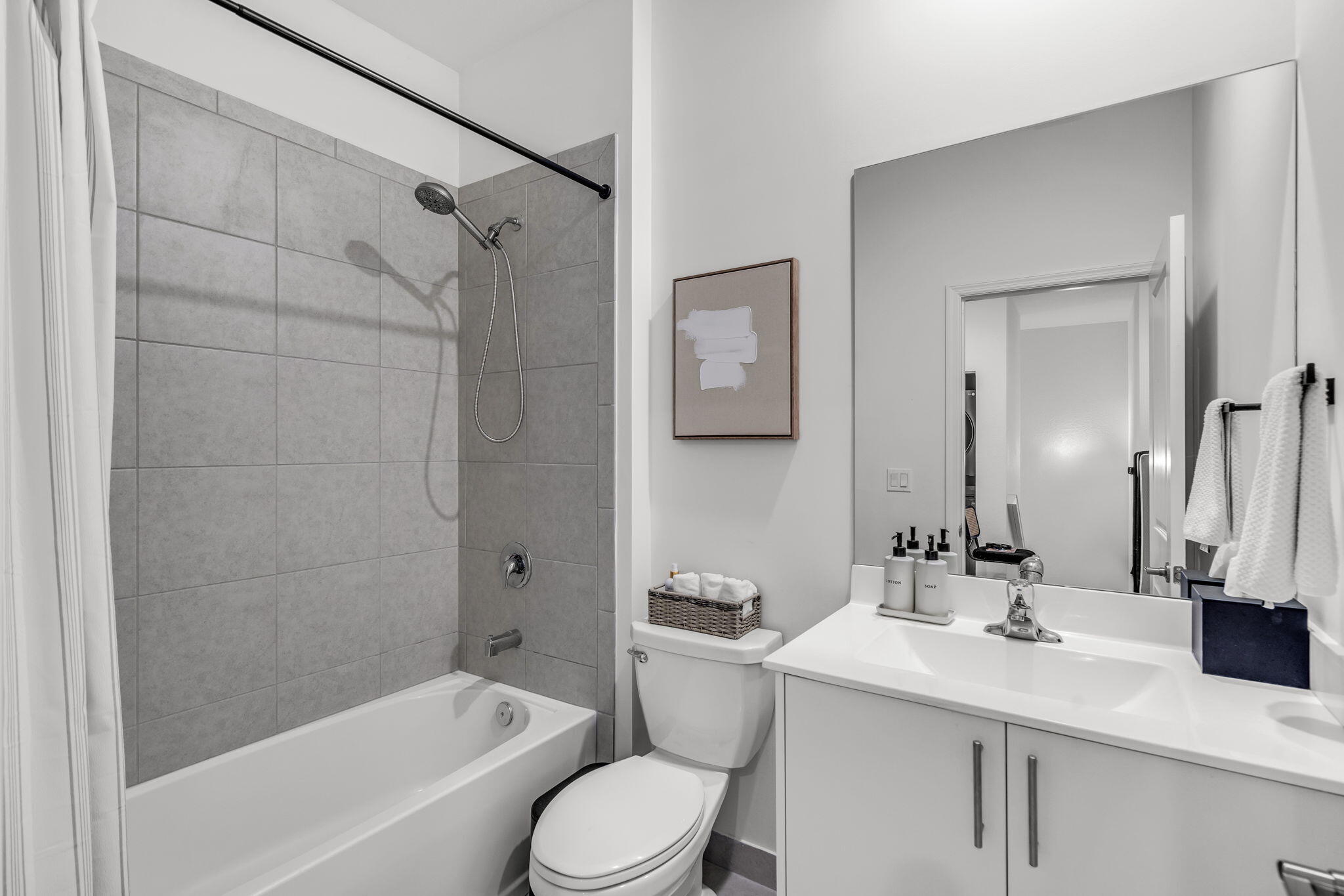 WINDSOR SQUARE - Residential