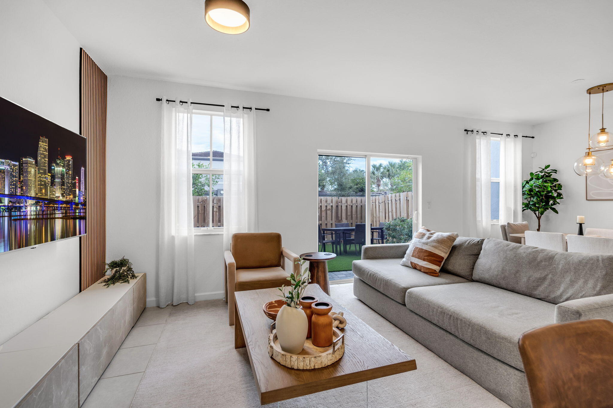 WINDSOR SQUARE - Residential