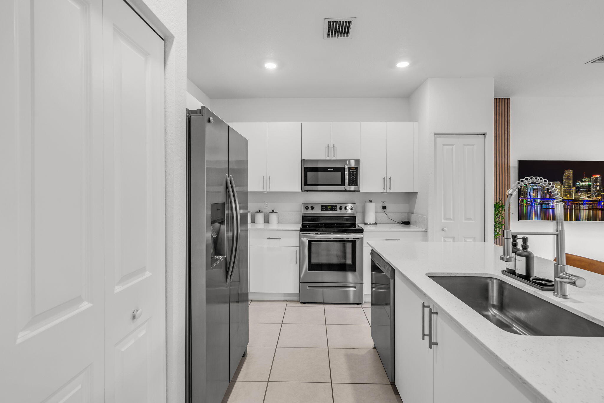 WINDSOR SQUARE - Residential