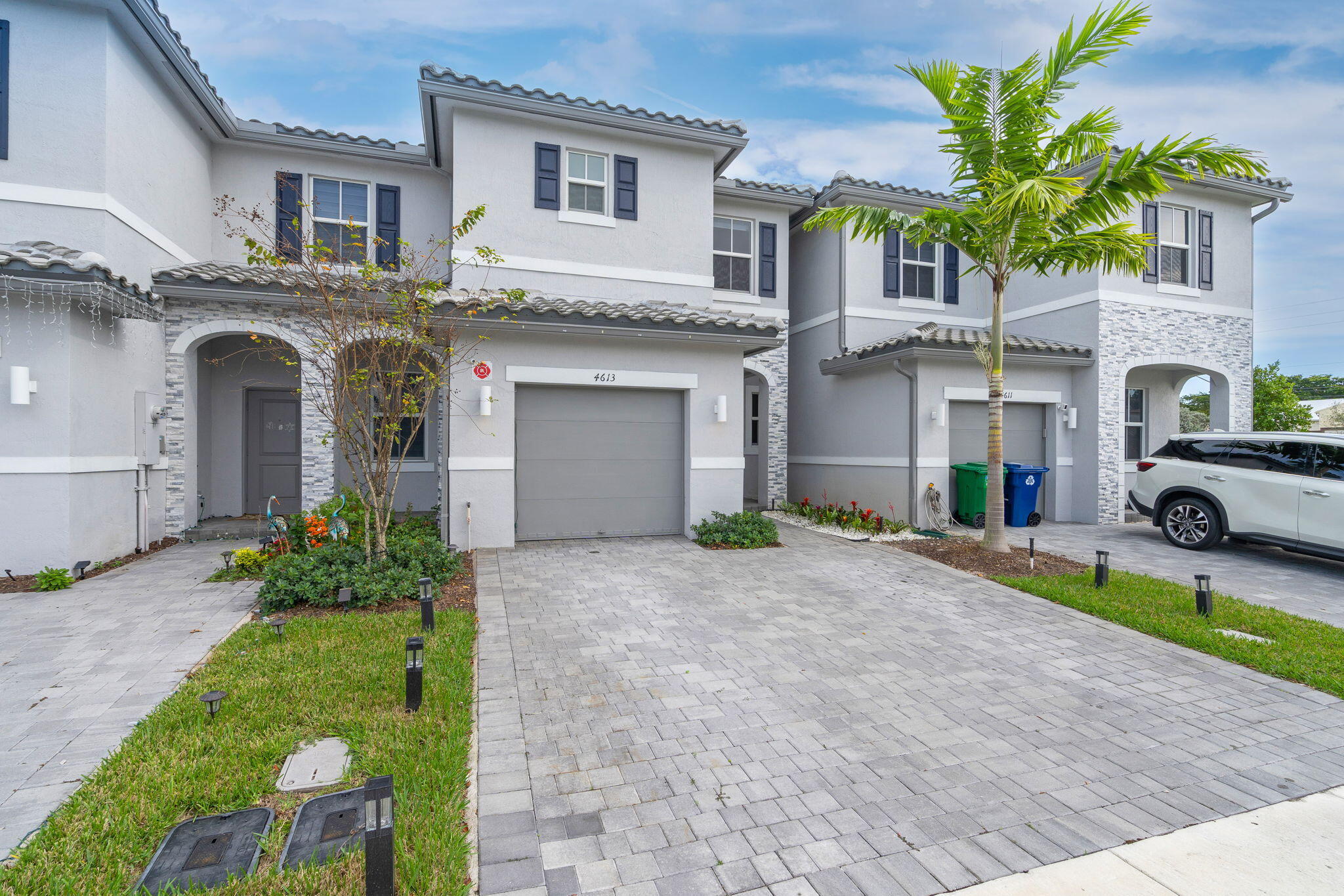 WINDSOR SQUARE - Residential