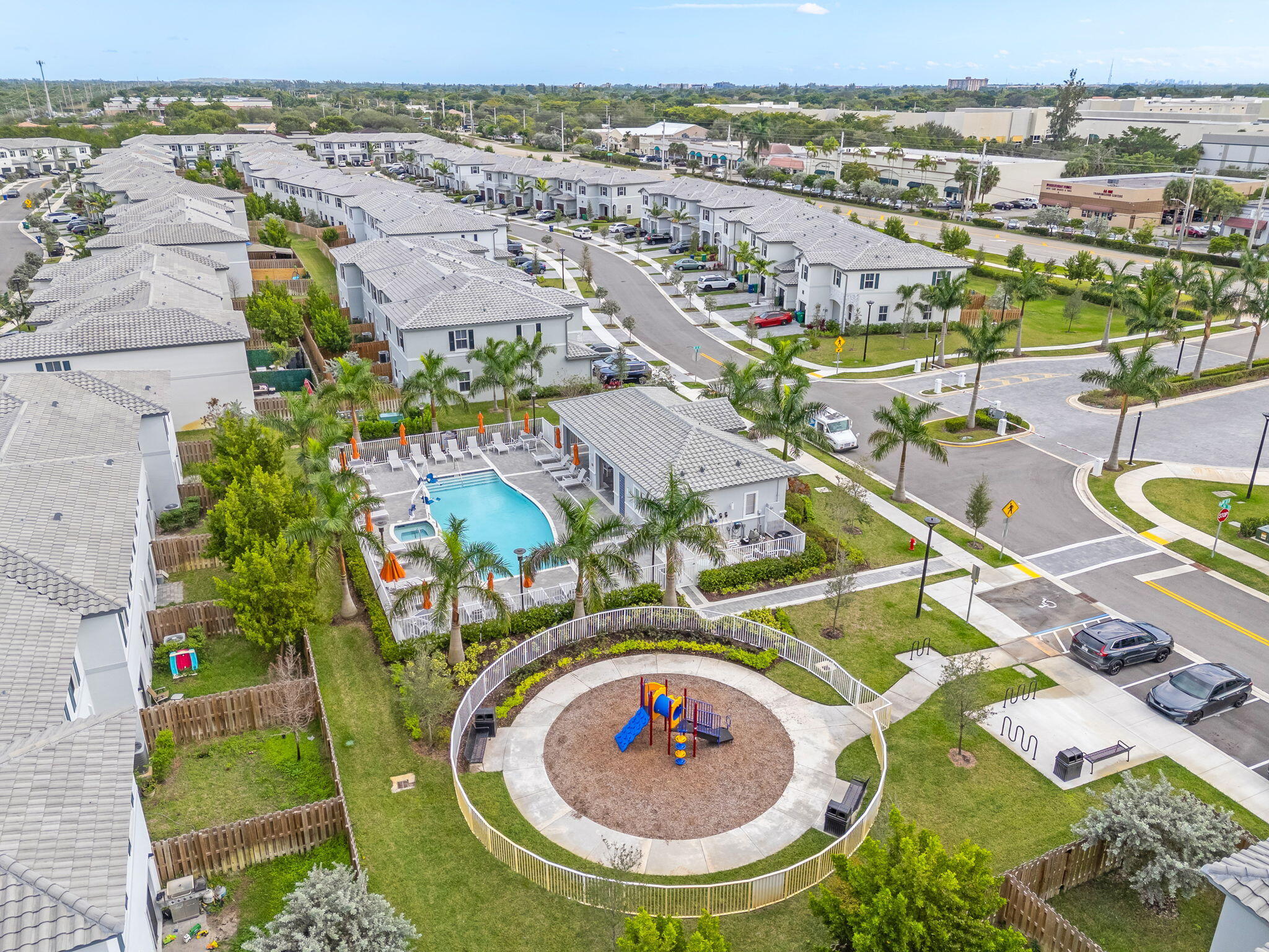 WINDSOR SQUARE - Residential