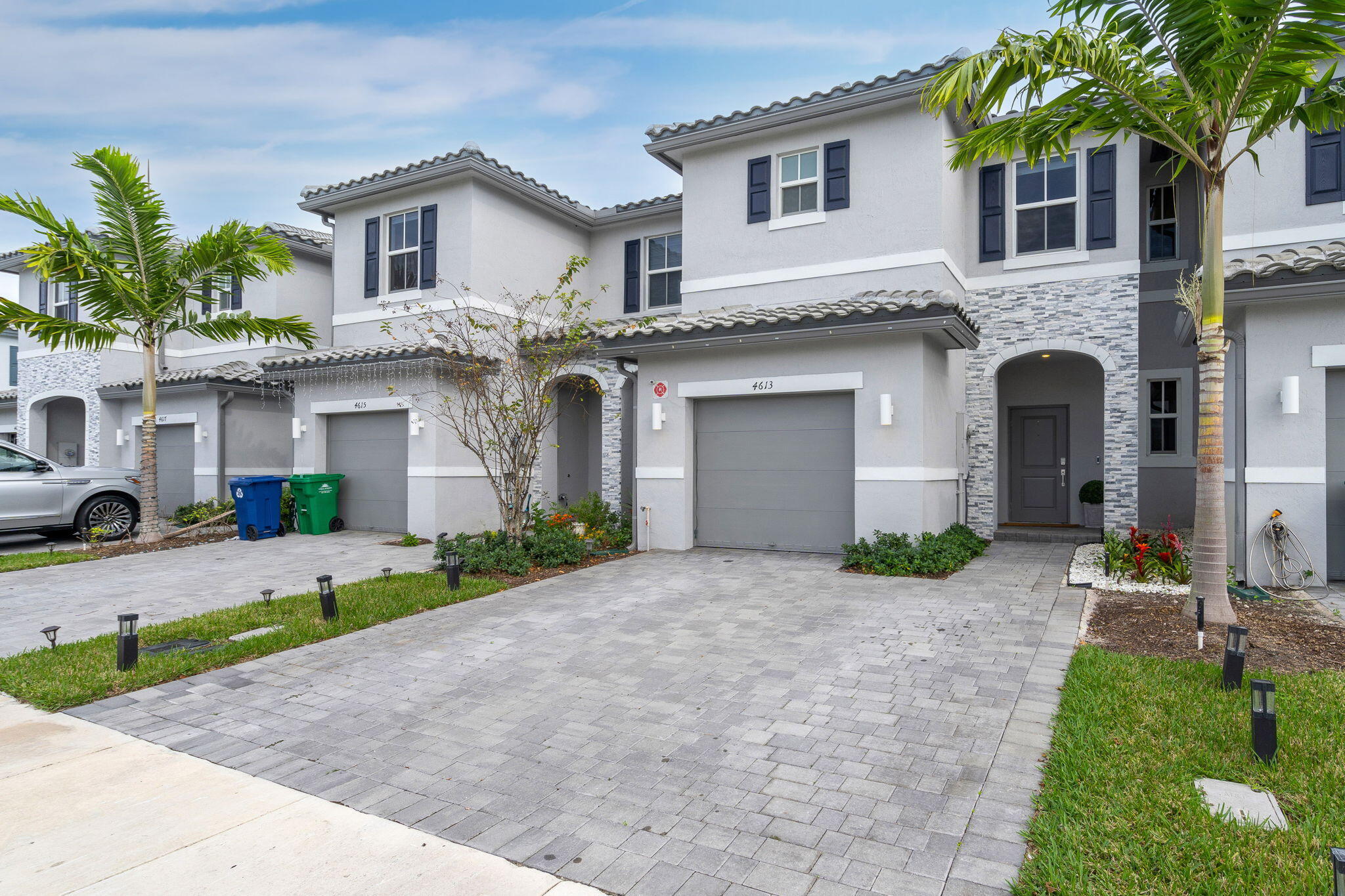 WINDSOR SQUARE - Residential
