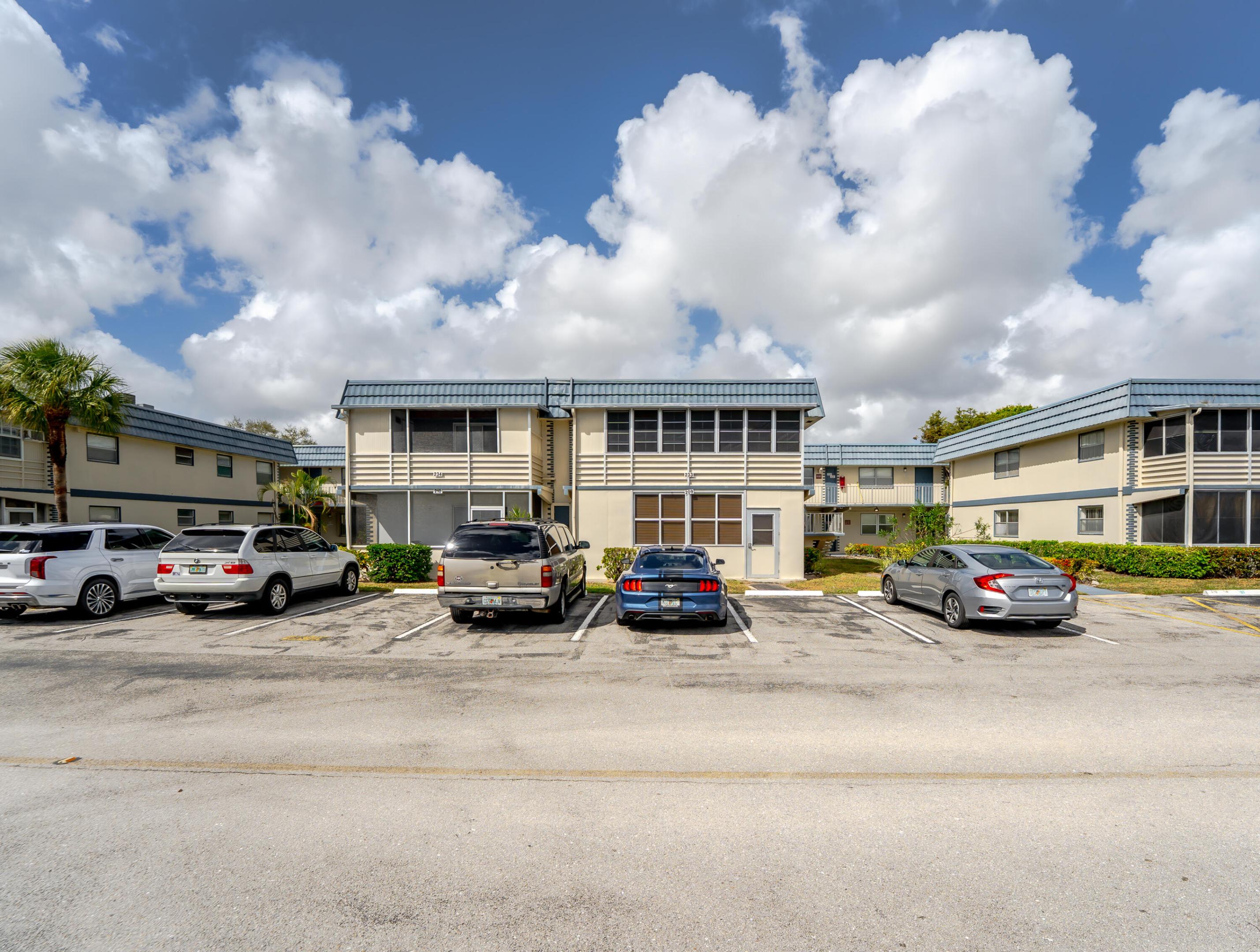 KINGS POINT BRITTANY A THRU O CONDOS - Residential