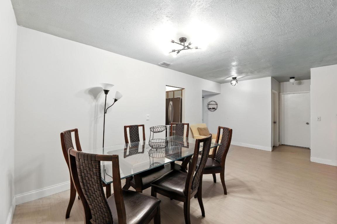 APPLEWOOD VILLAGE 4 - Residential