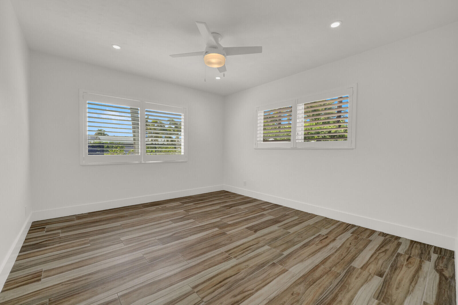 LAUDERDALE HARBORS - Residential