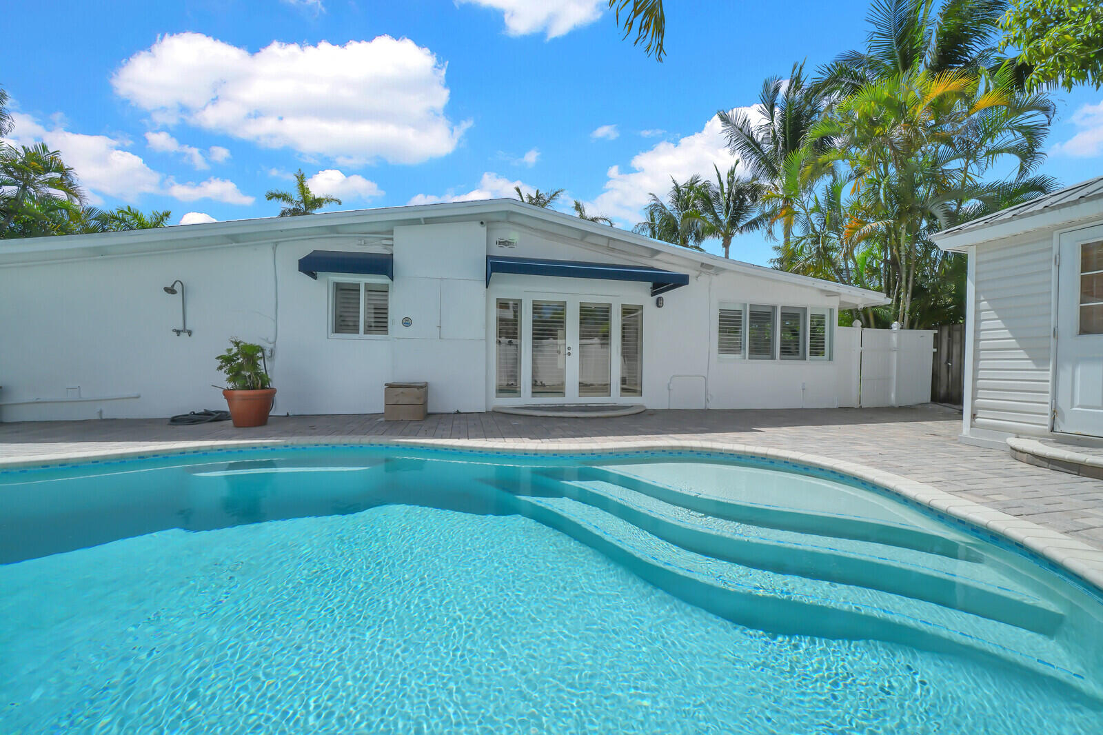 LAUDERDALE HARBORS - Residential