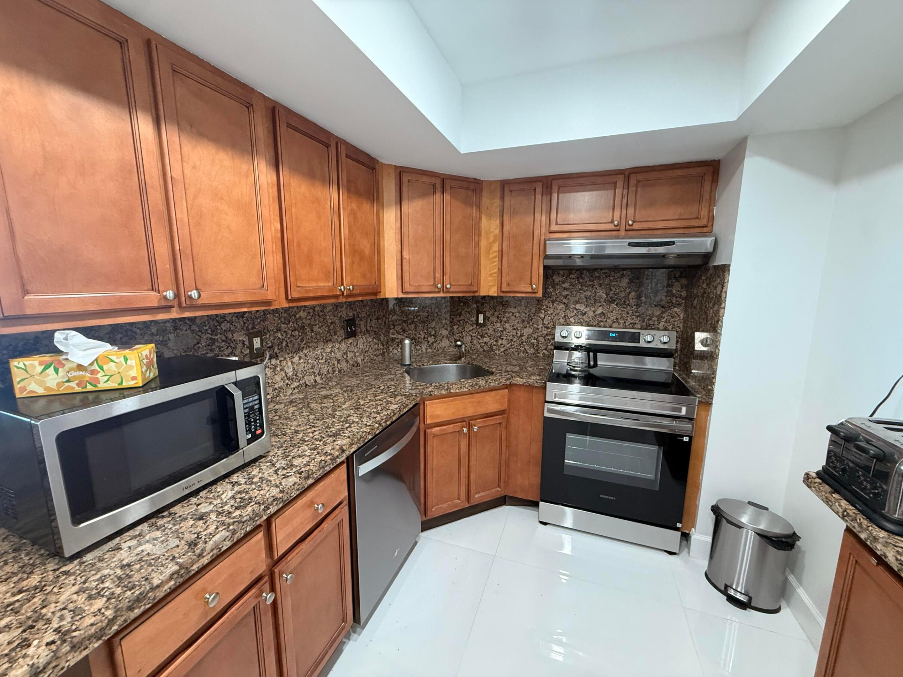 GALT OCEAN CLUB CONDO - Residential