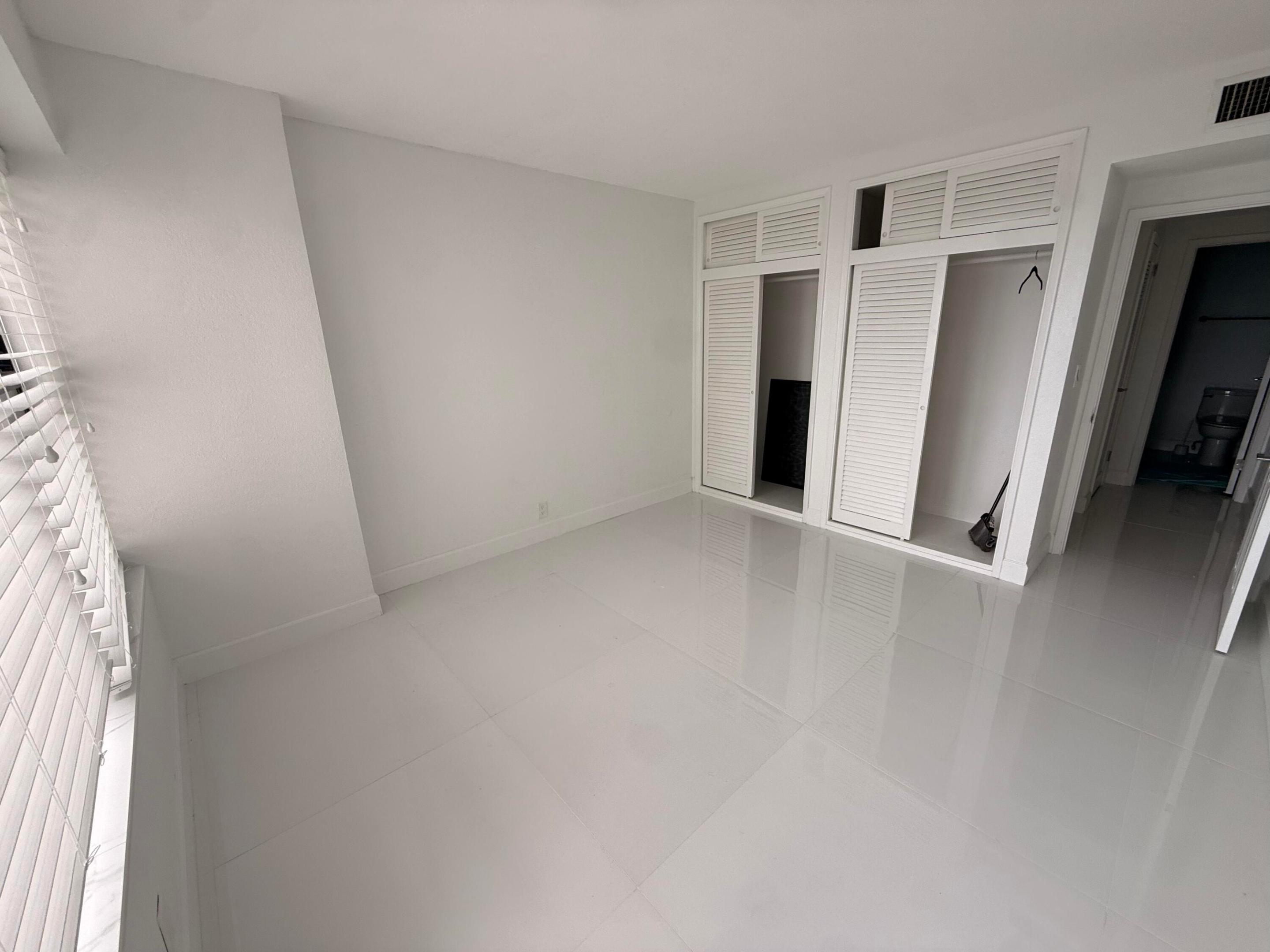 GALT OCEAN CLUB CONDO - Residential