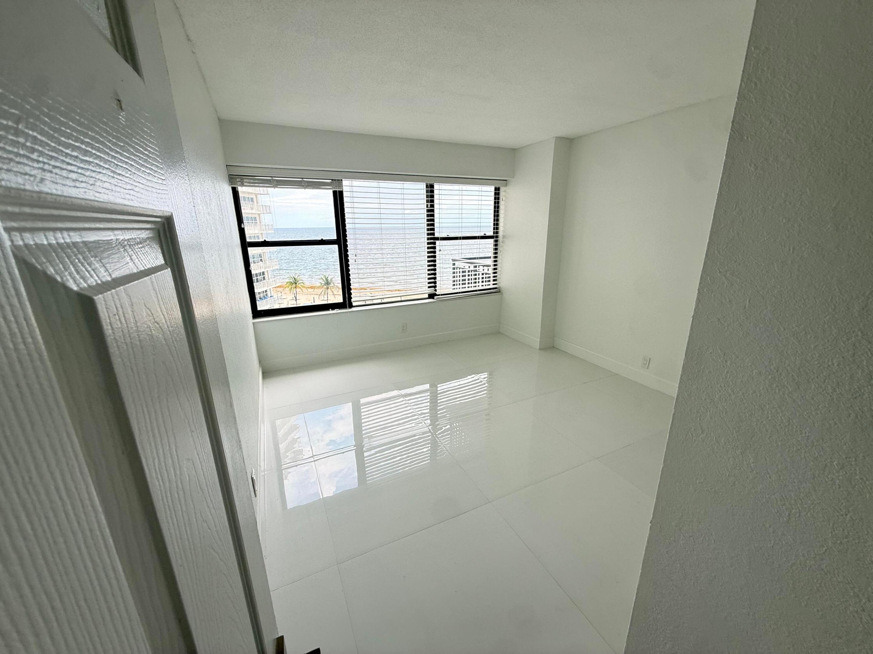 GALT OCEAN CLUB CONDO - Residential