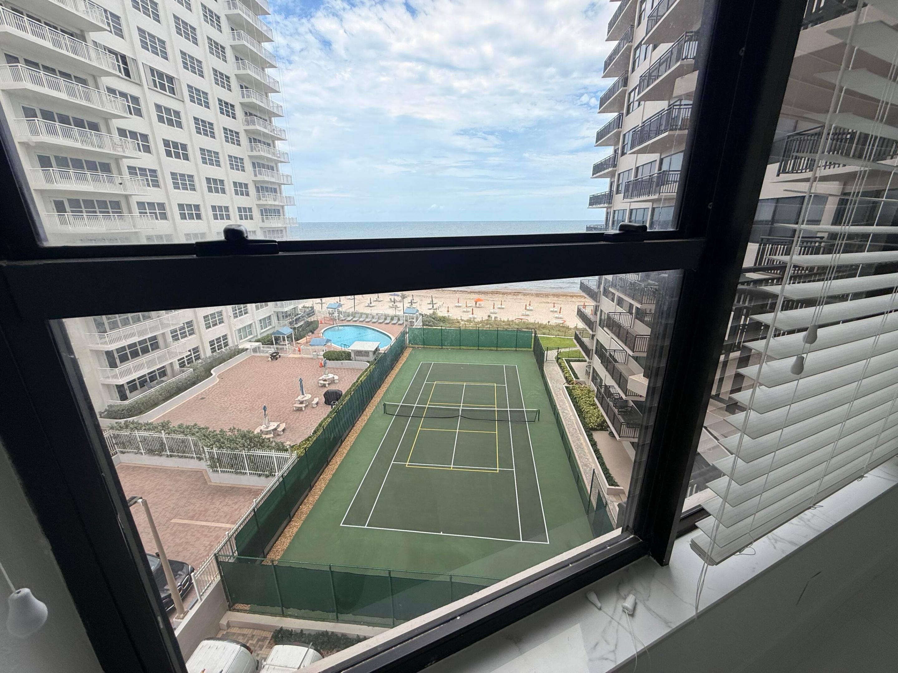 GALT OCEAN CLUB CONDO - Residential