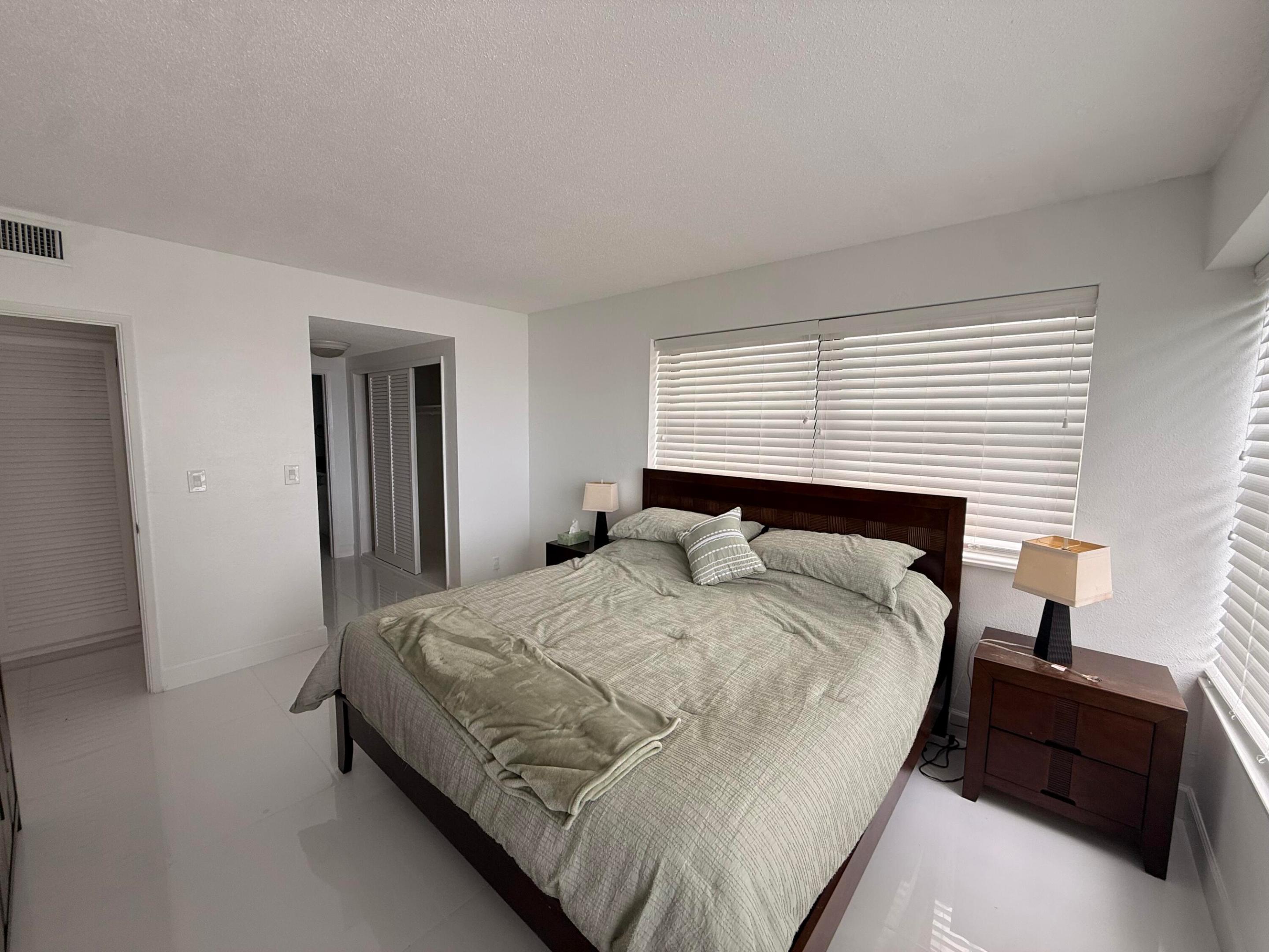 GALT OCEAN CLUB CONDO - Residential