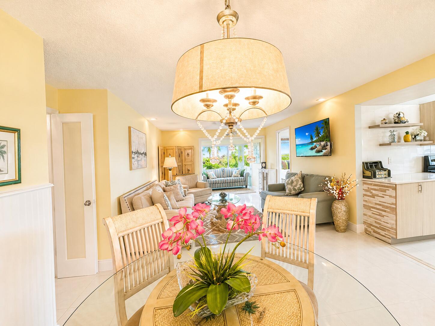 COLONIAL CLUB CONDO SEC 2 - Residential