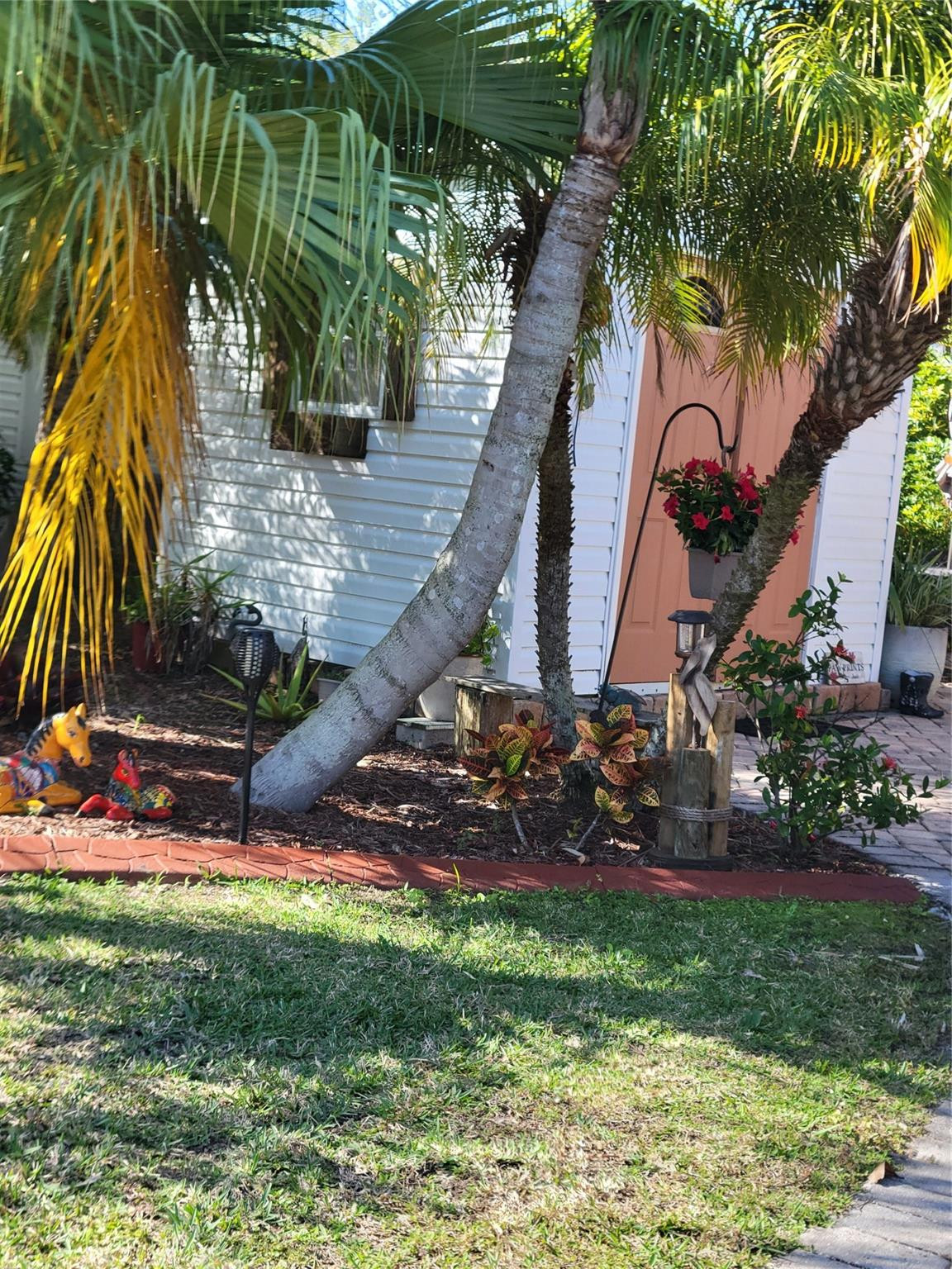 SILVER PALMS RV VILLAGE - Land