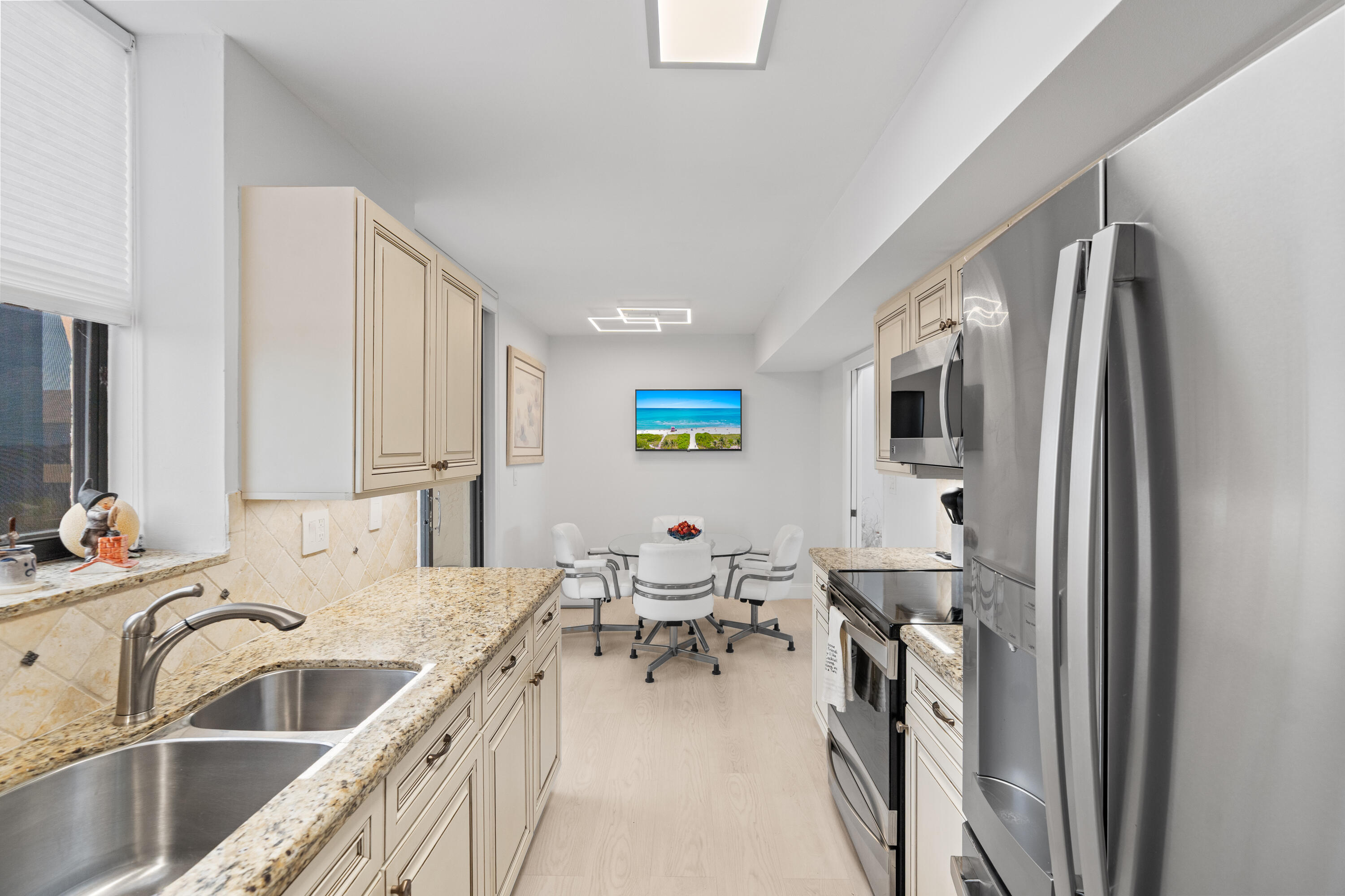 PROMENADE AT BOCA POINTE CONDOS 1,2 AND 3 IN OR413 - Residential