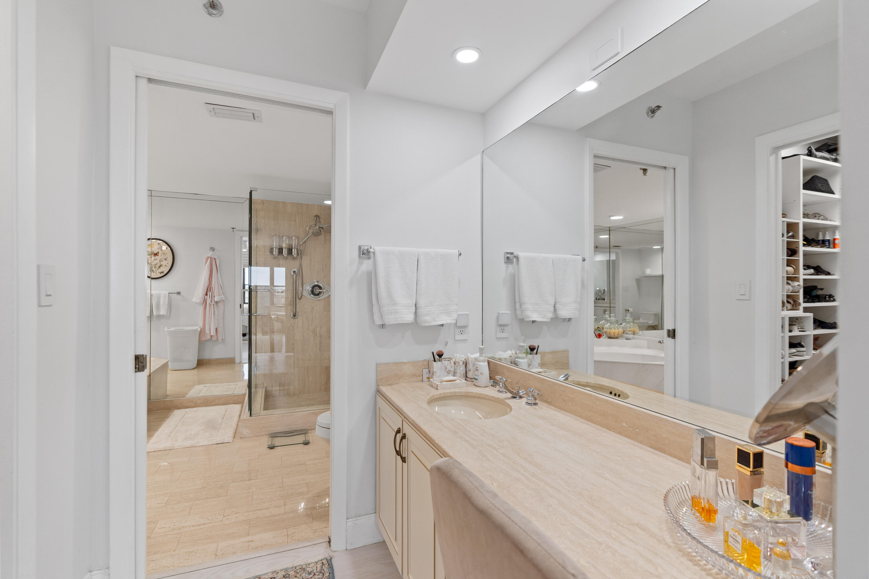 PROMENADE AT BOCA POINTE CONDOS 1,2 AND 3 IN OR413 - Residential