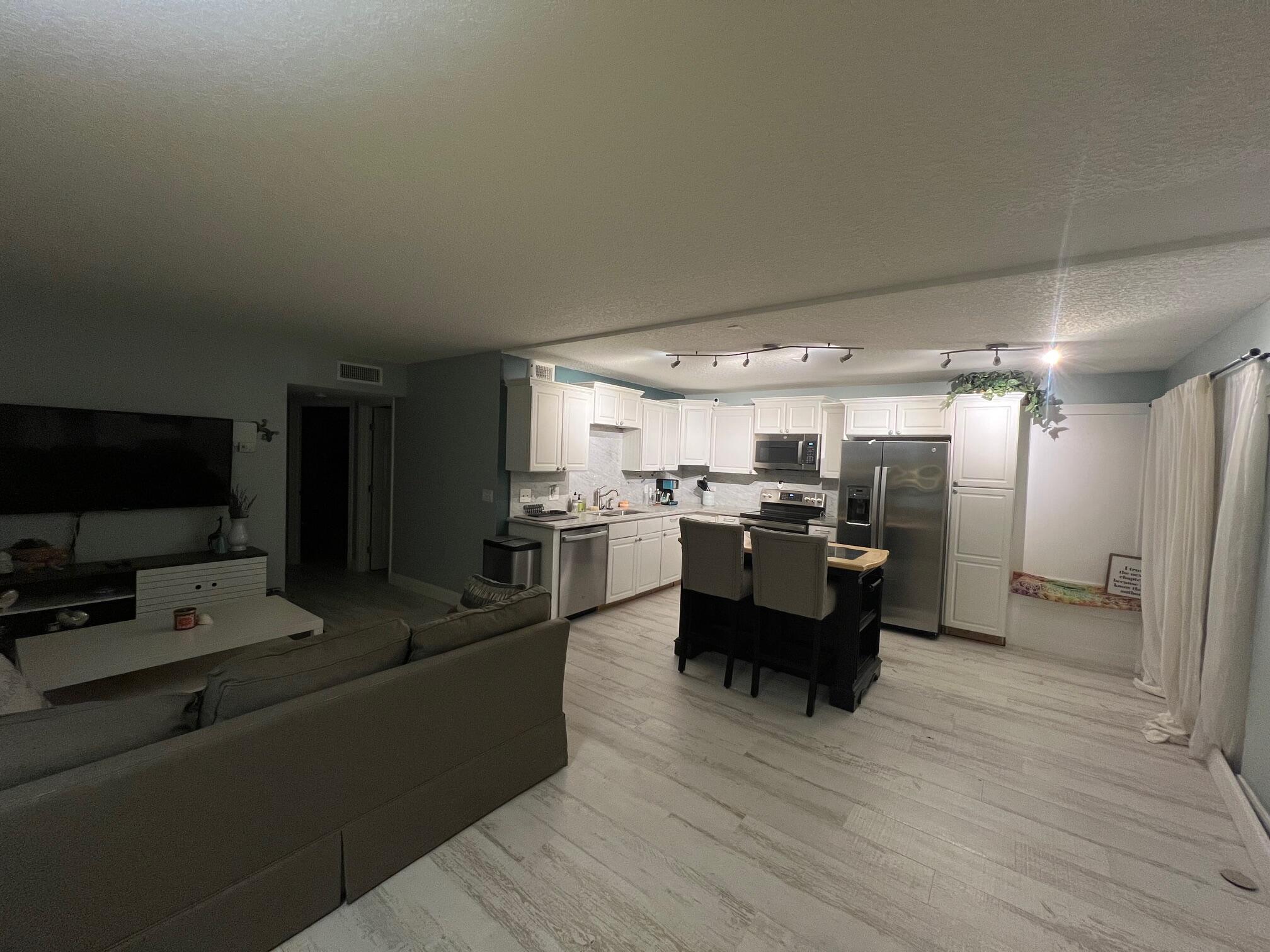 SOUTHWIND LANDINGS CONDO - Residential Lease