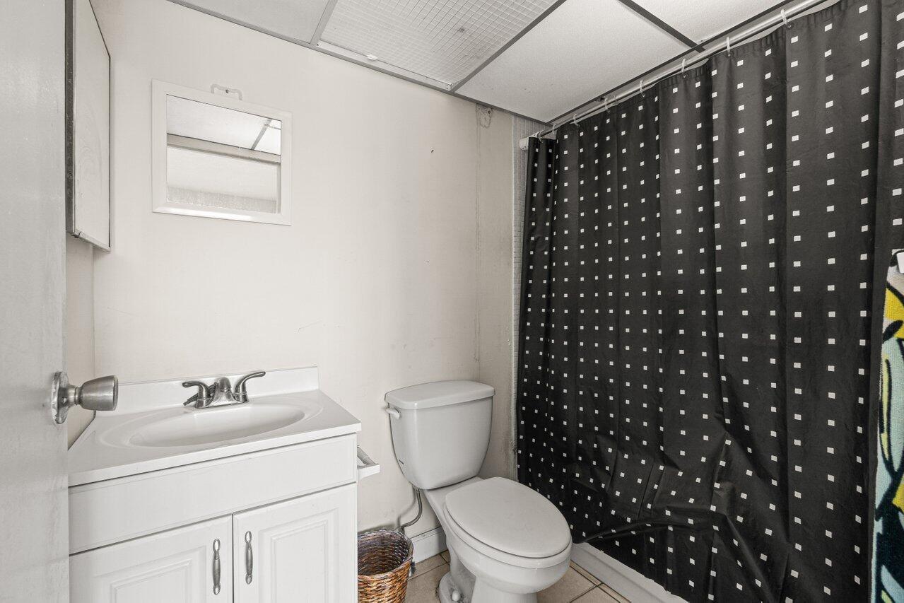 KINGS POINT BRITTANY CONDOS - Residential