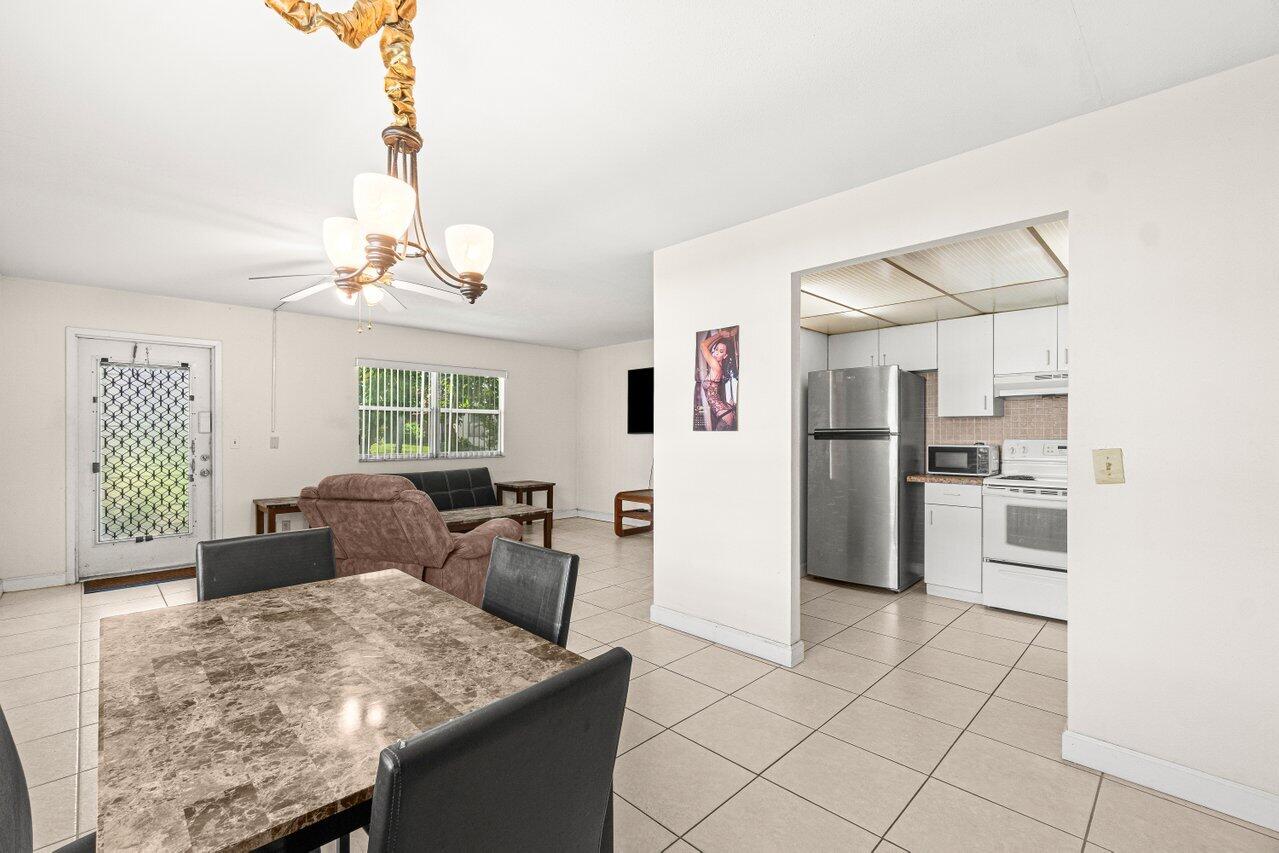 KINGS POINT BRITTANY CONDOS - Residential