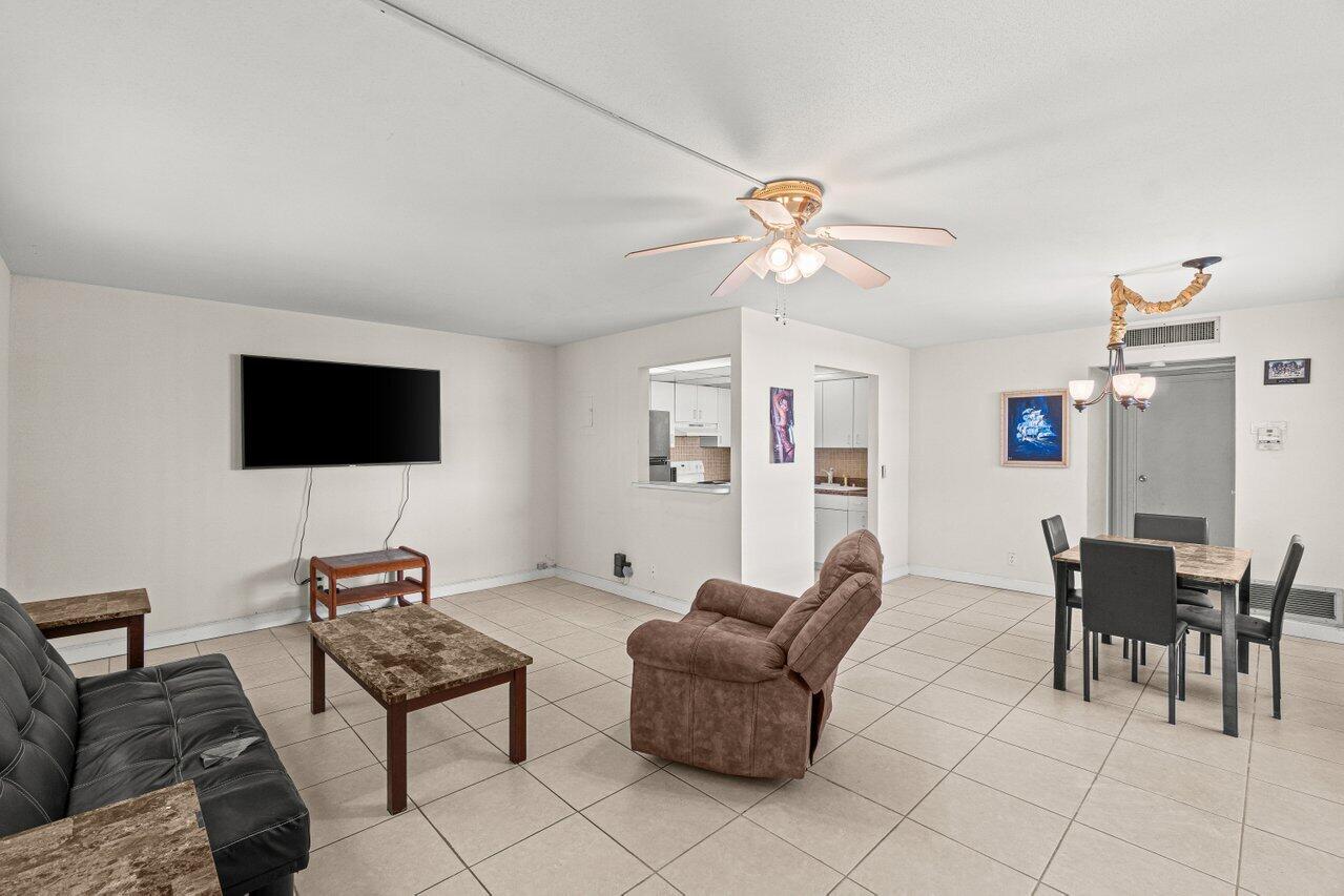 KINGS POINT BRITTANY CONDOS - Residential