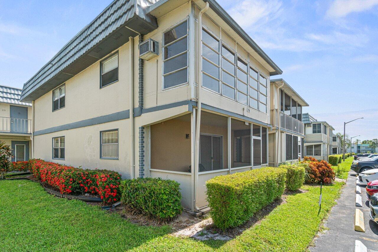 KINGS POINT BRITTANY CONDOS - Residential