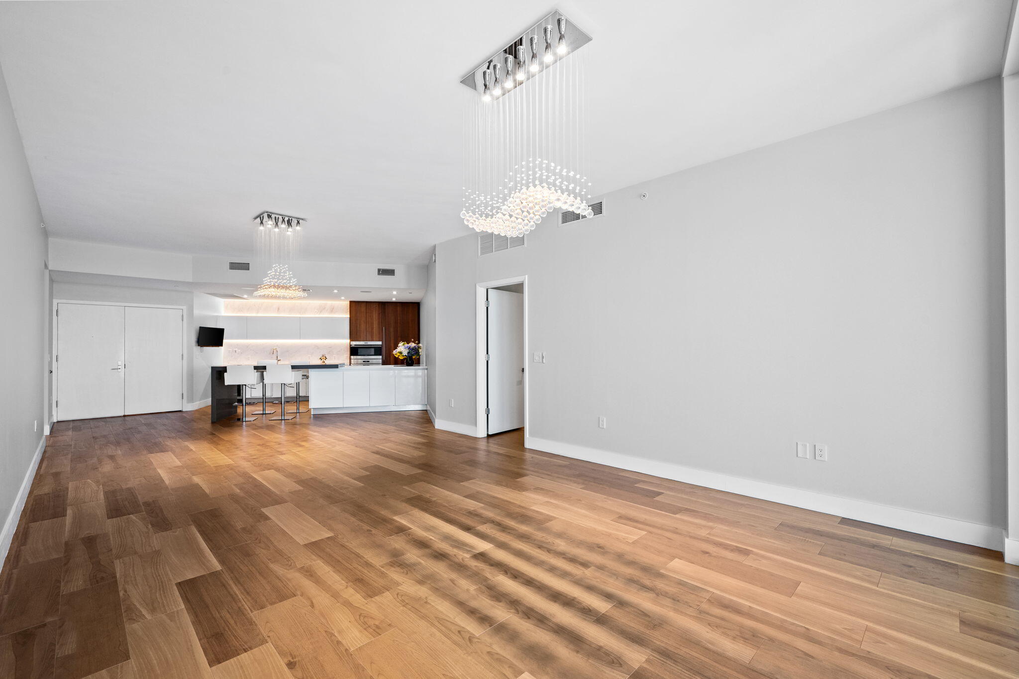 Paramount - Residential