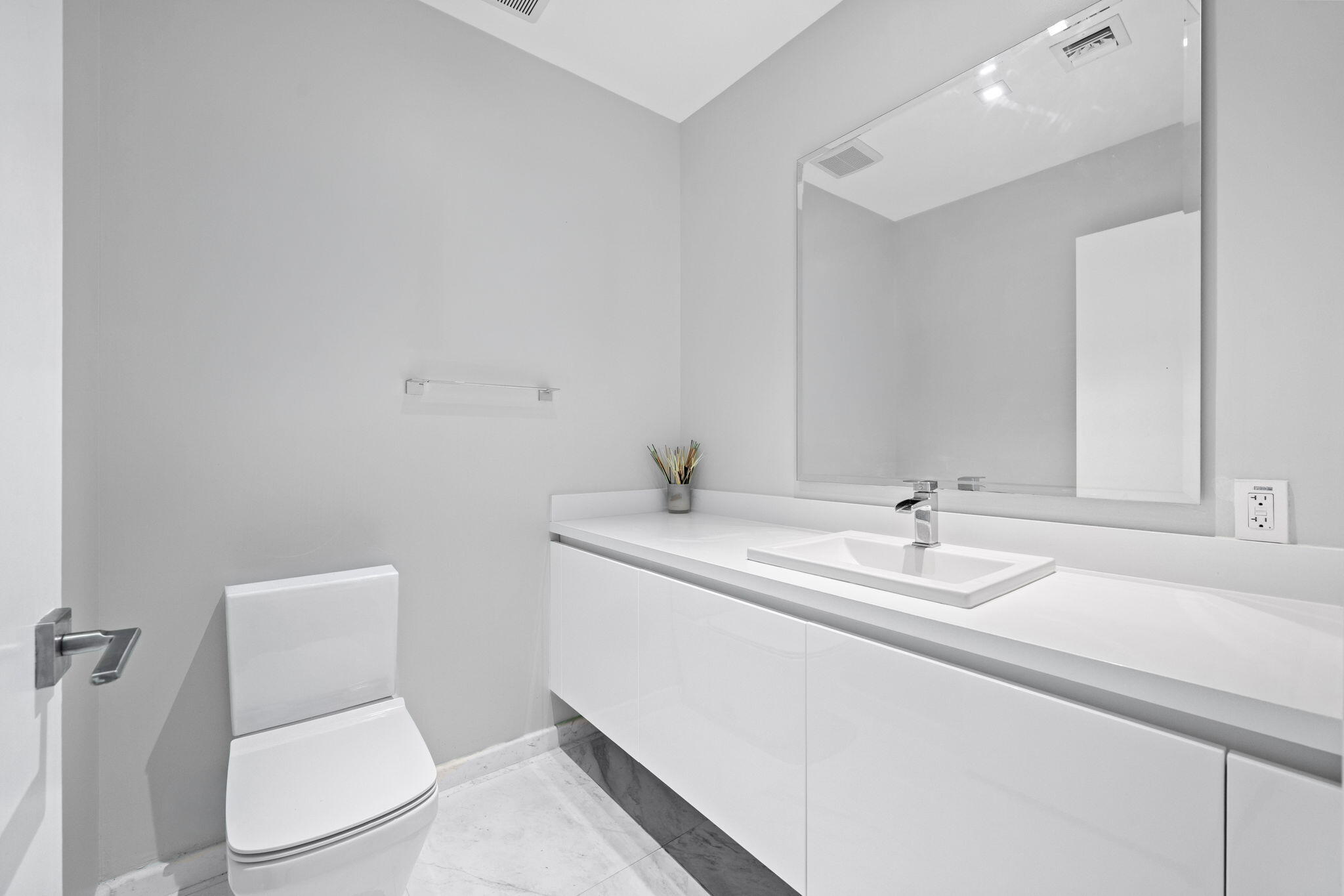 Paramount - Residential