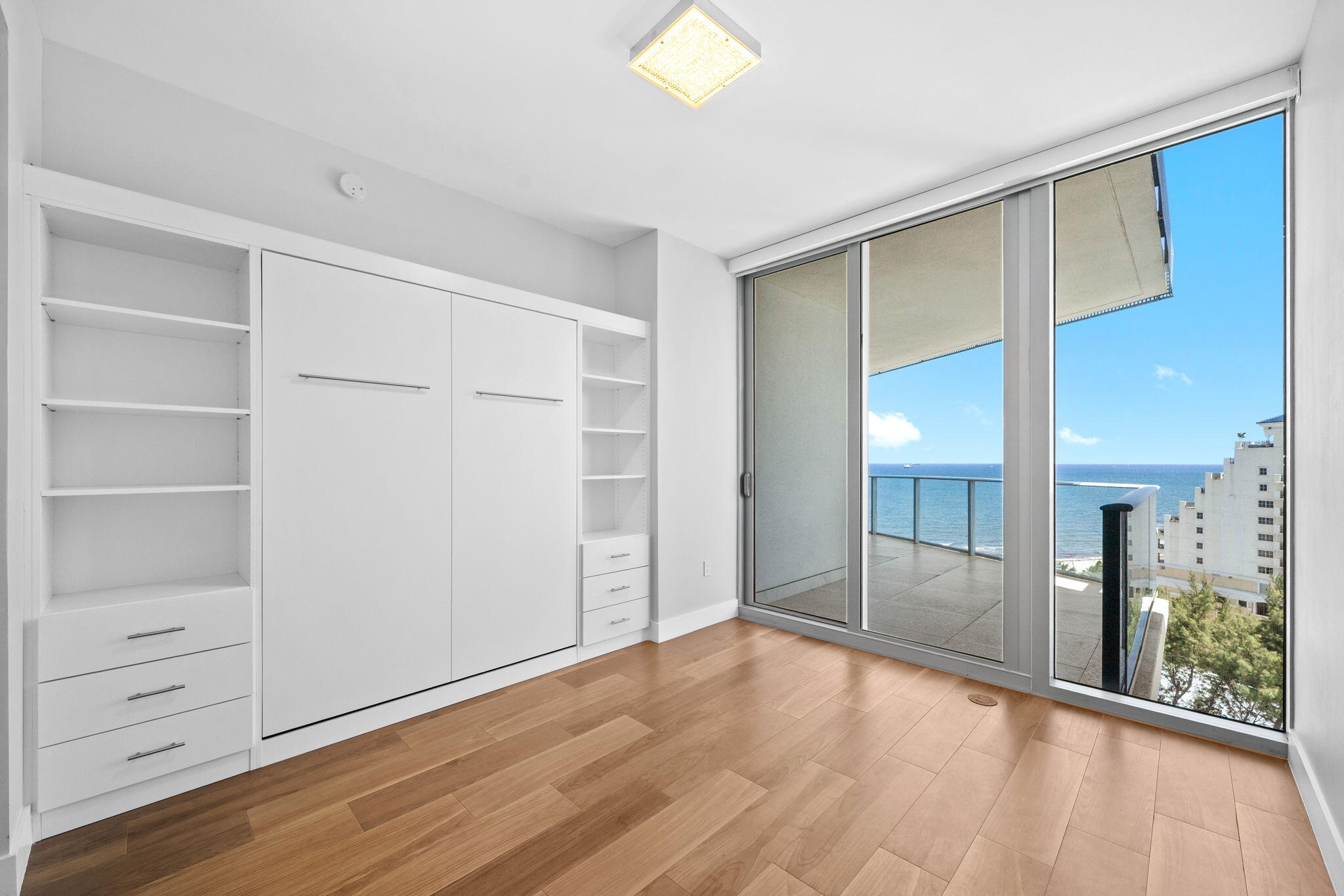Paramount - Residential