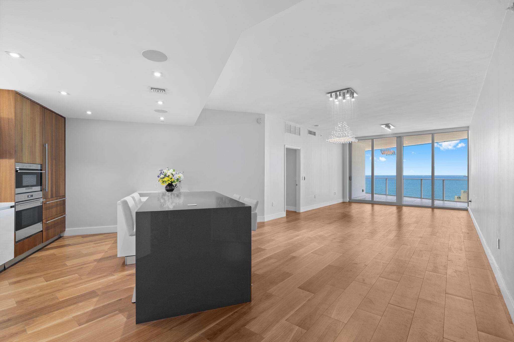 Paramount - Residential