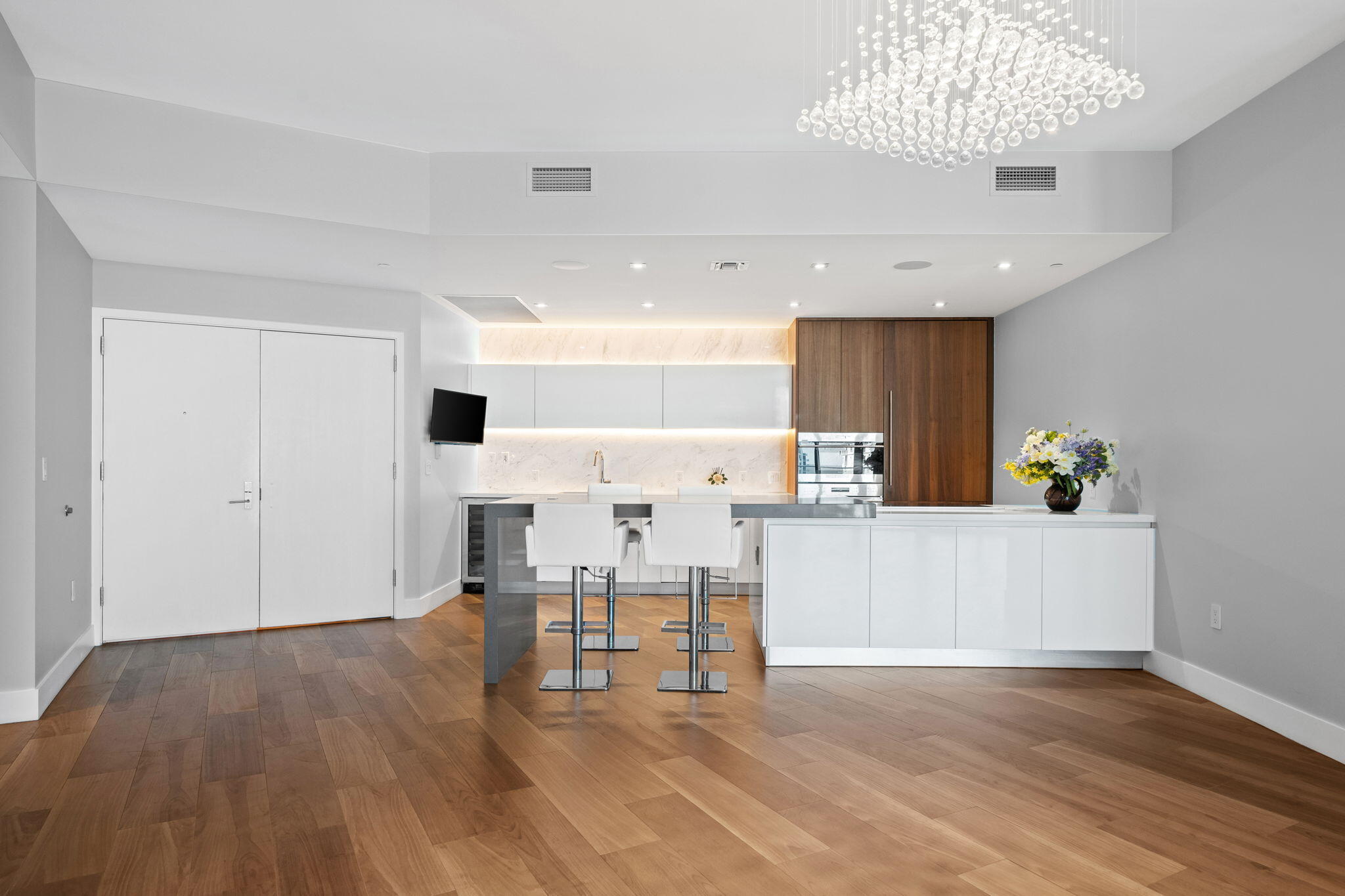 Paramount - Residential