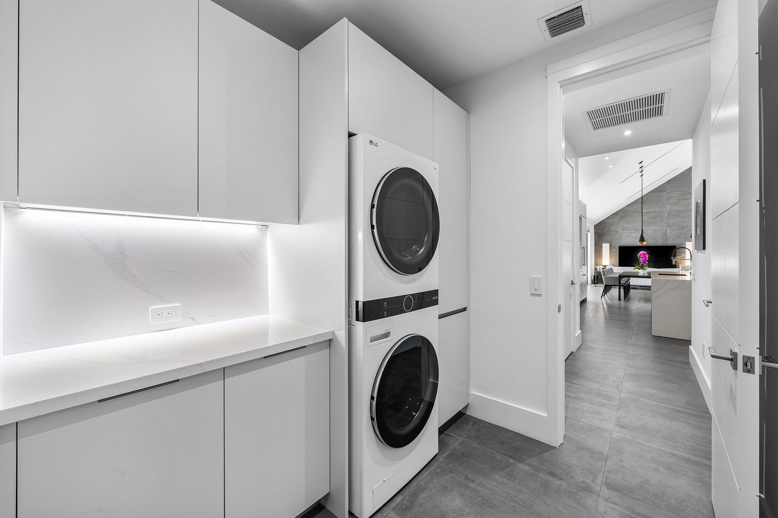 DELL PARK - Residential Lease