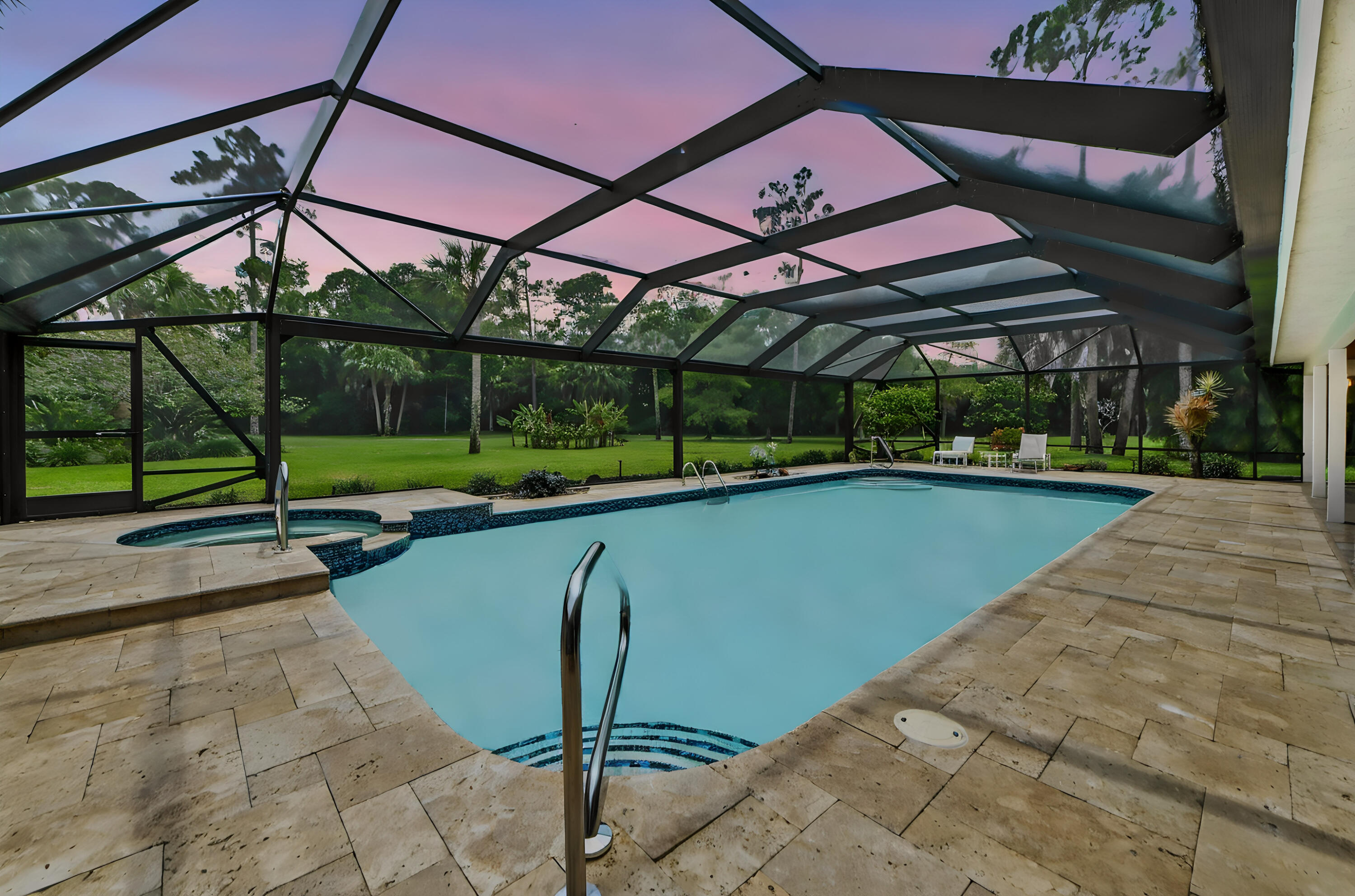PINEWOOD OF WELLINGTON - Residential