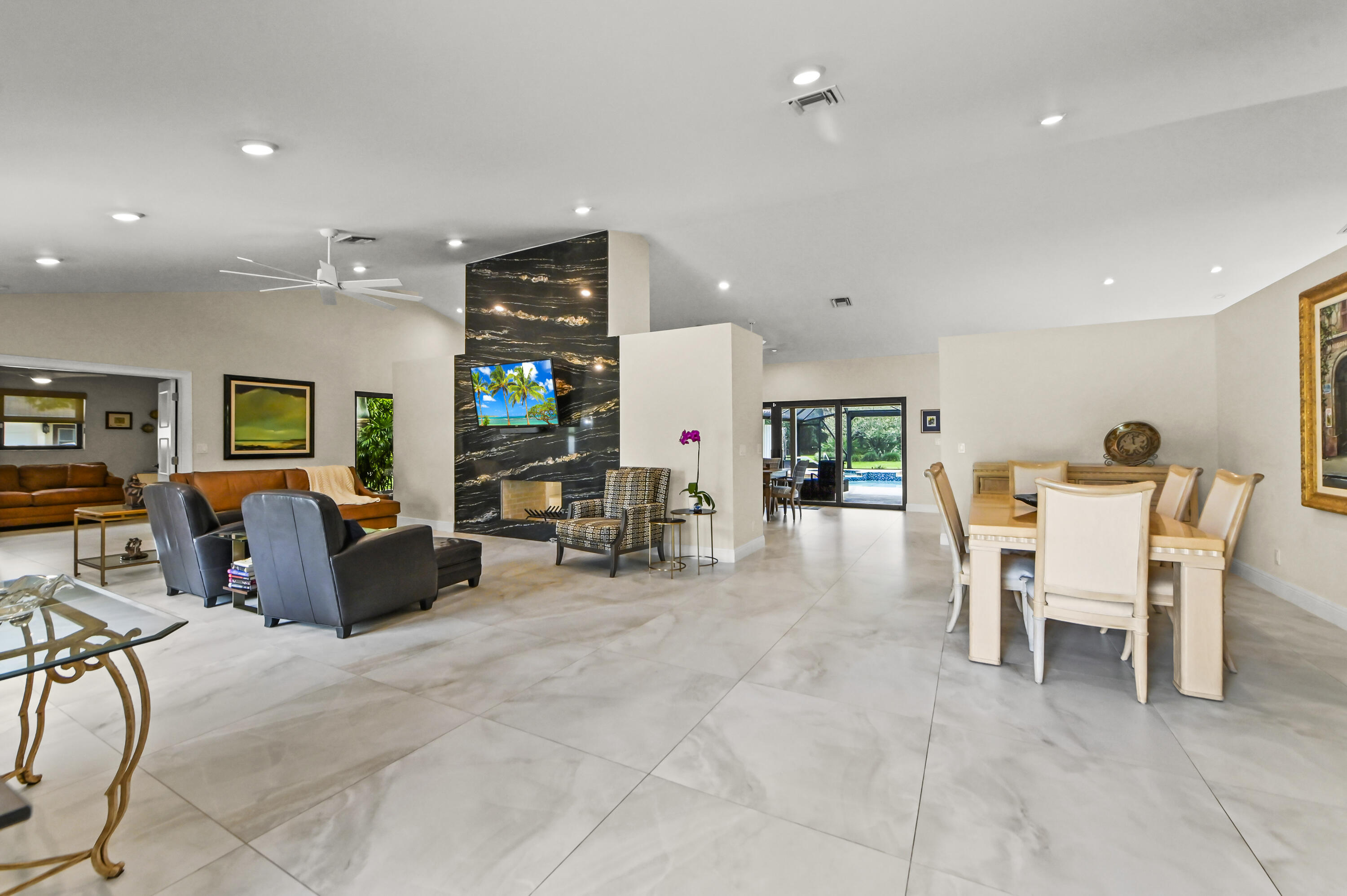 PINEWOOD OF WELLINGTON - Residential