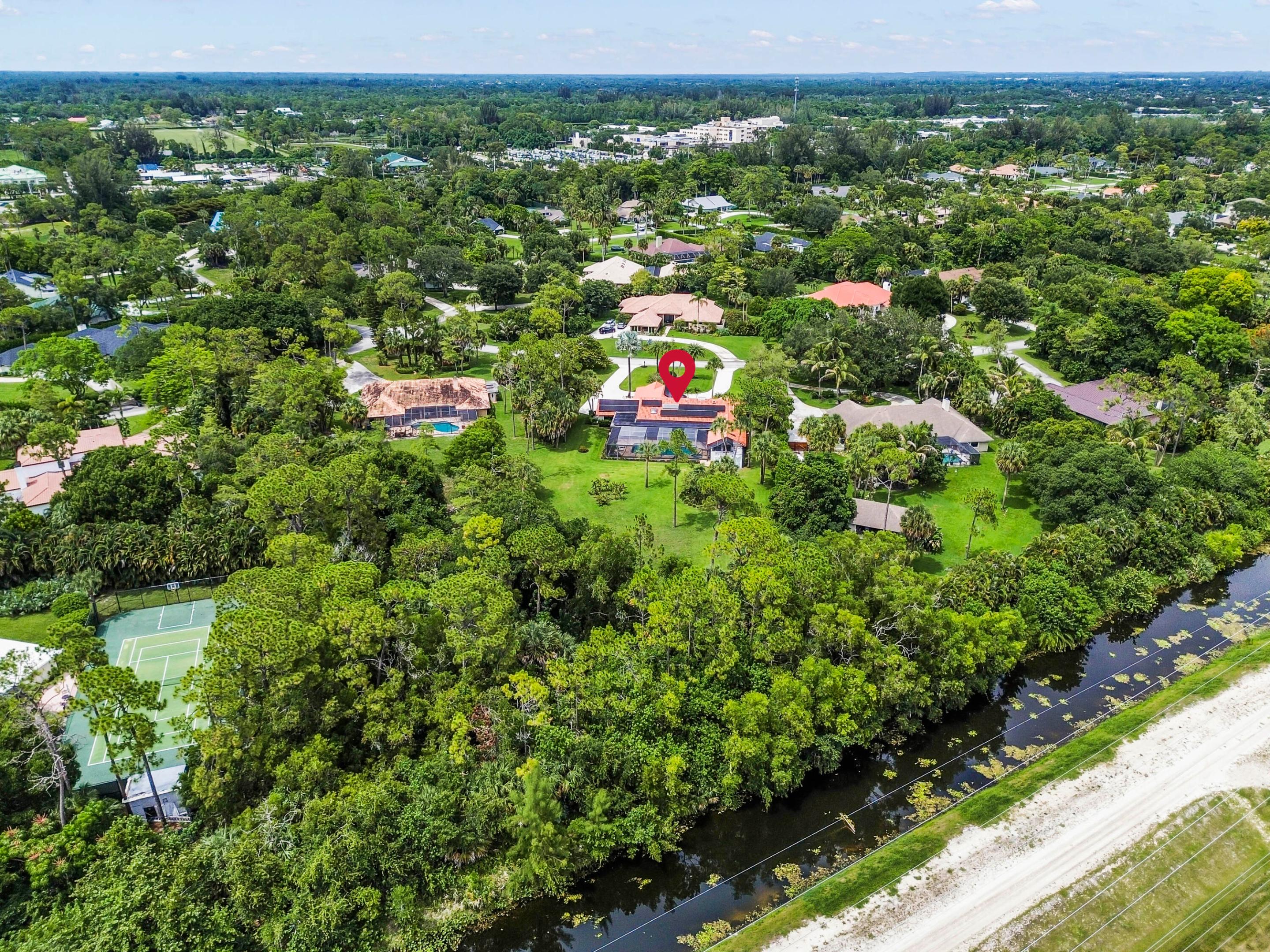 PINEWOOD OF WELLINGTON - Residential