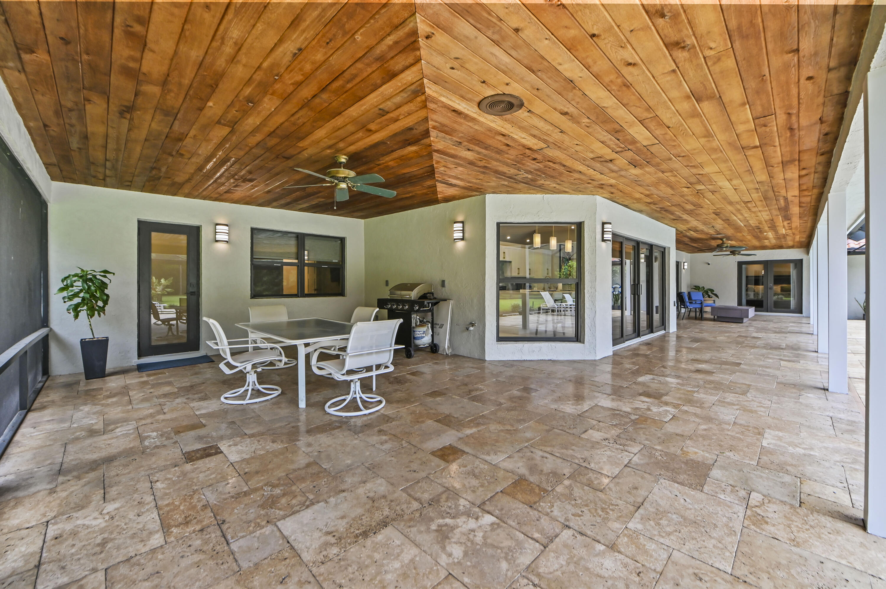 PINEWOOD OF WELLINGTON - Residential