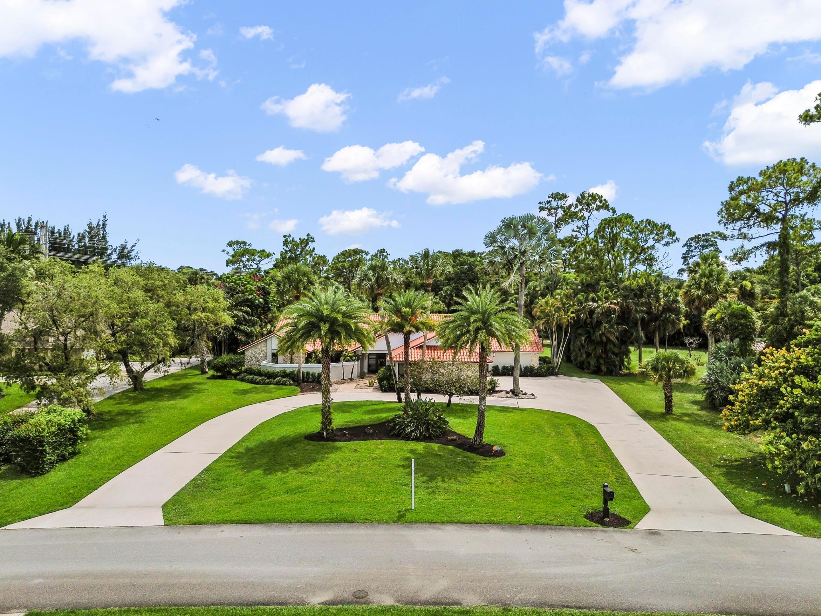 PINEWOOD OF WELLINGTON - Residential