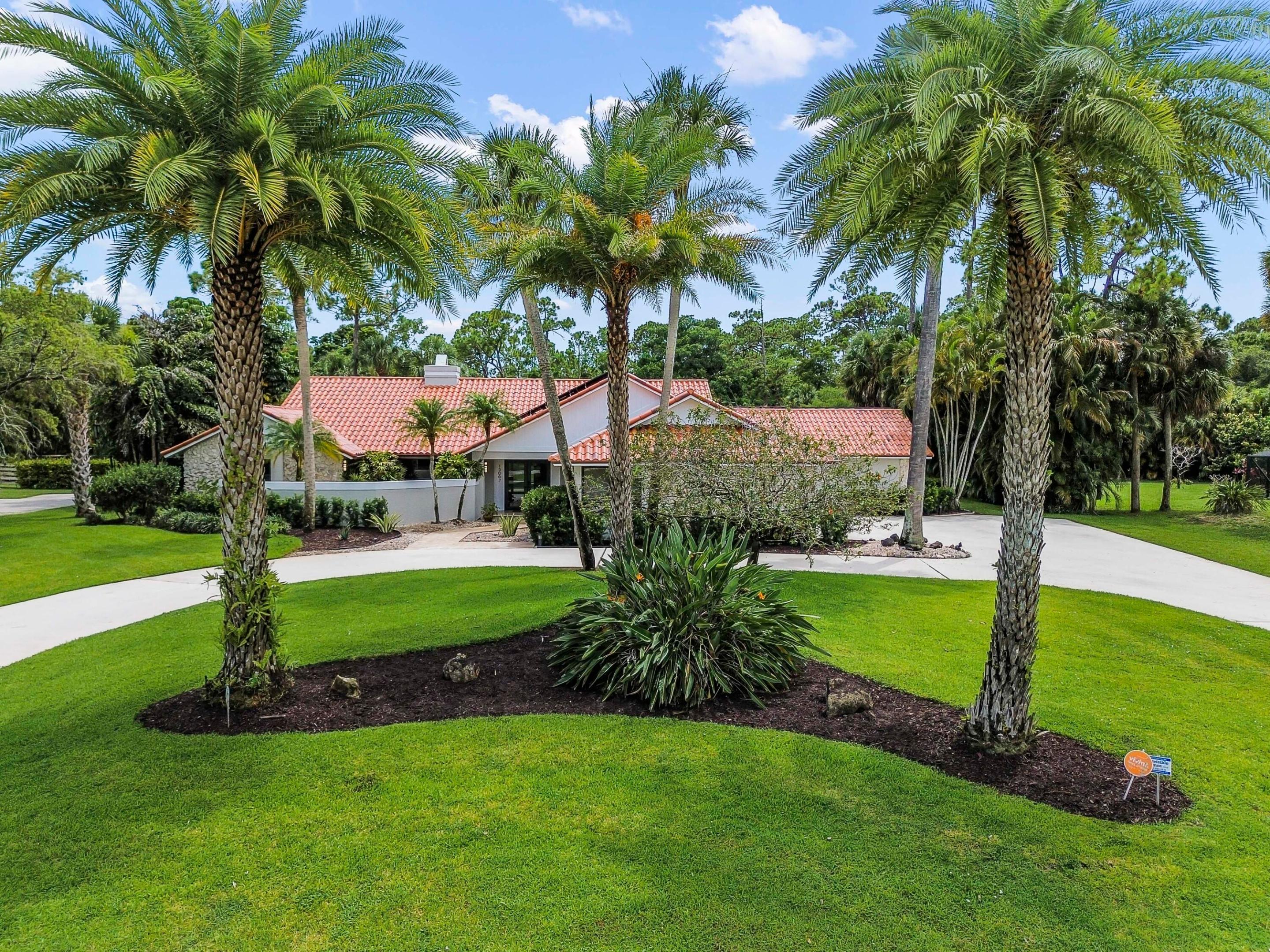 PINEWOOD OF WELLINGTON - Residential