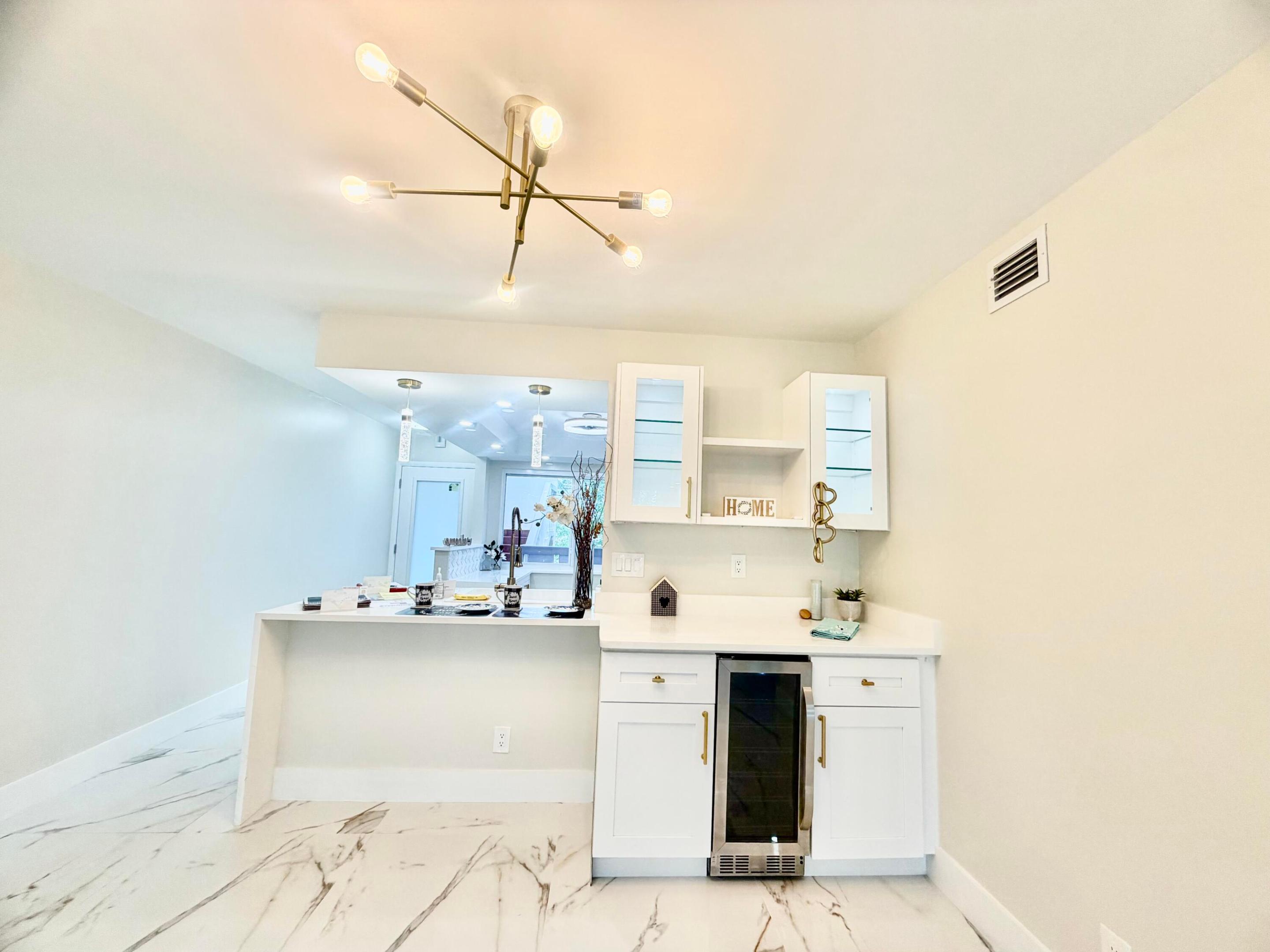 GRANADA VILLAGE B CONDO - Residential