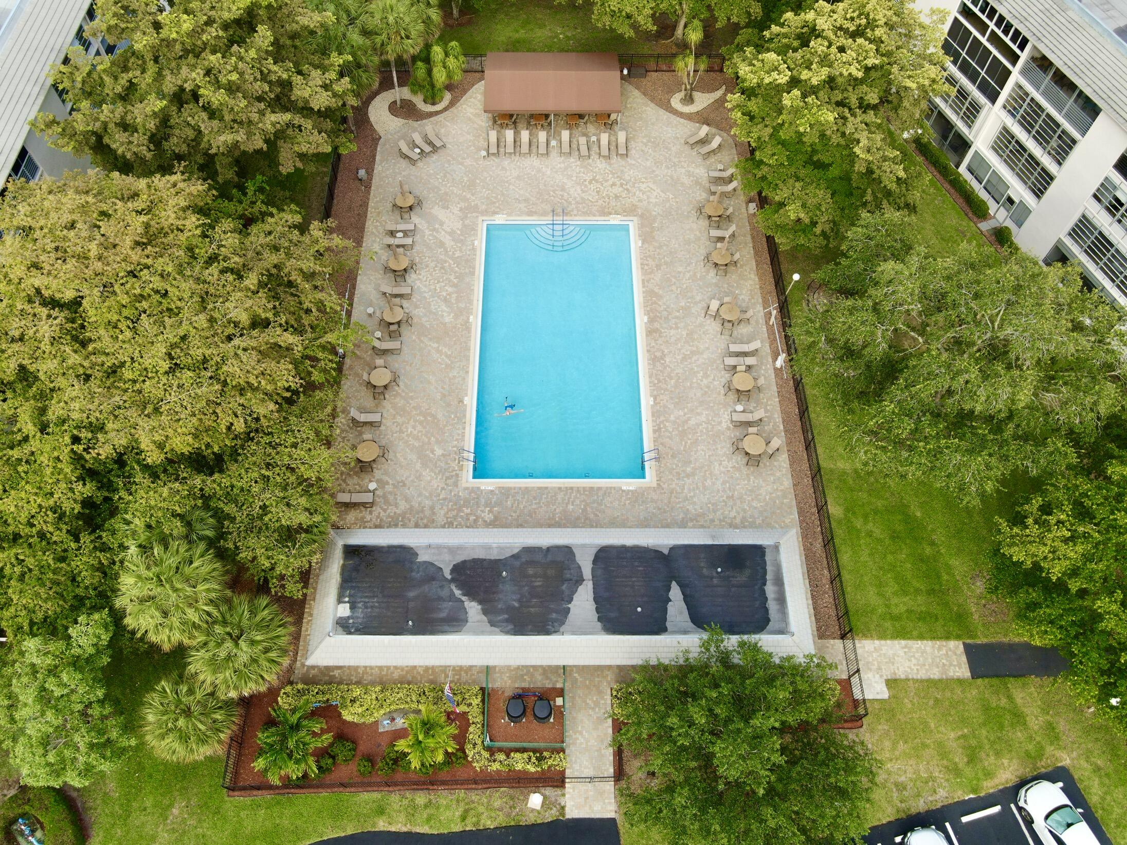 GRANADA VILLAGE B CONDO - Residential