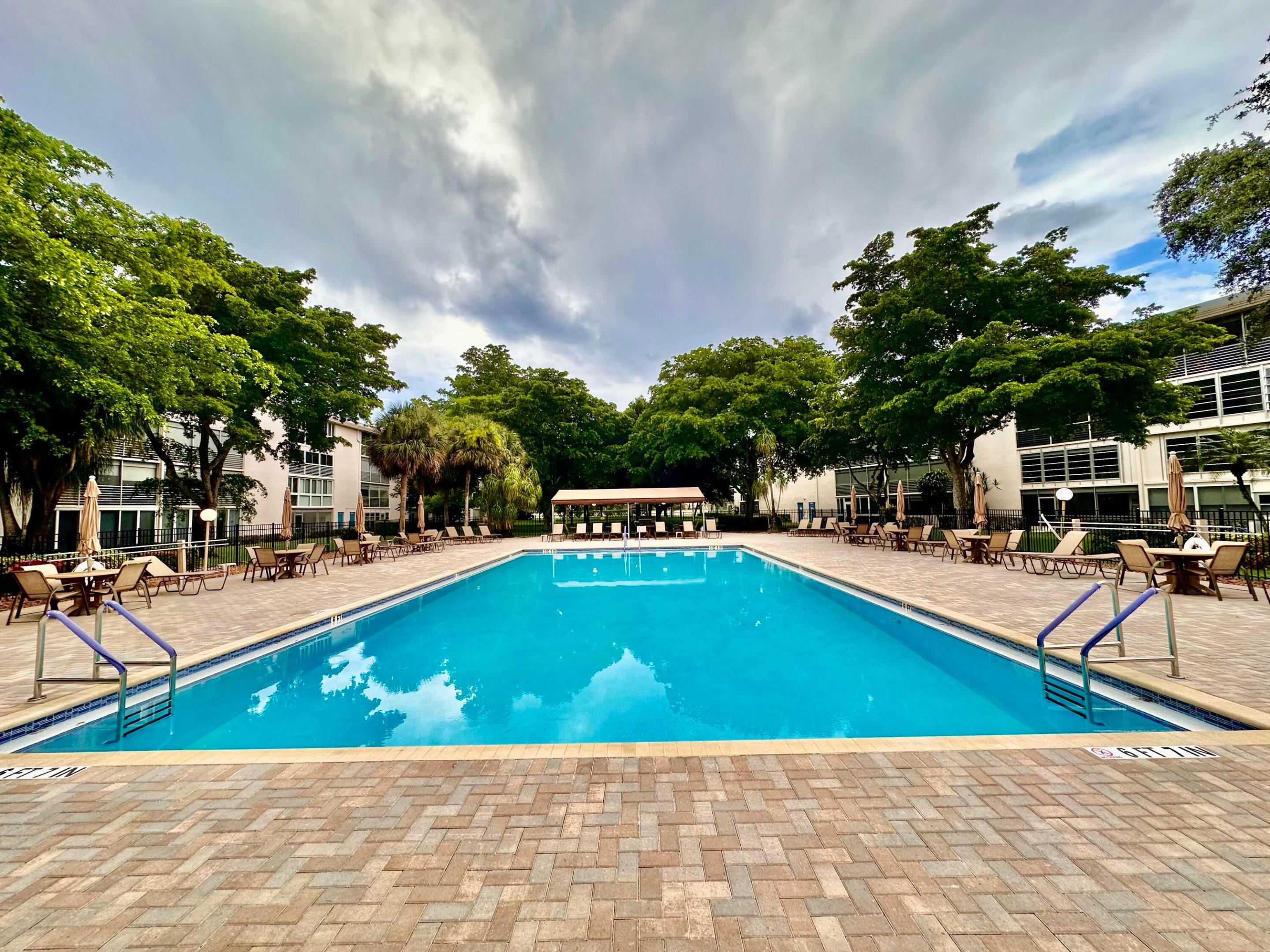 GRANADA VILLAGE B CONDO - Residential