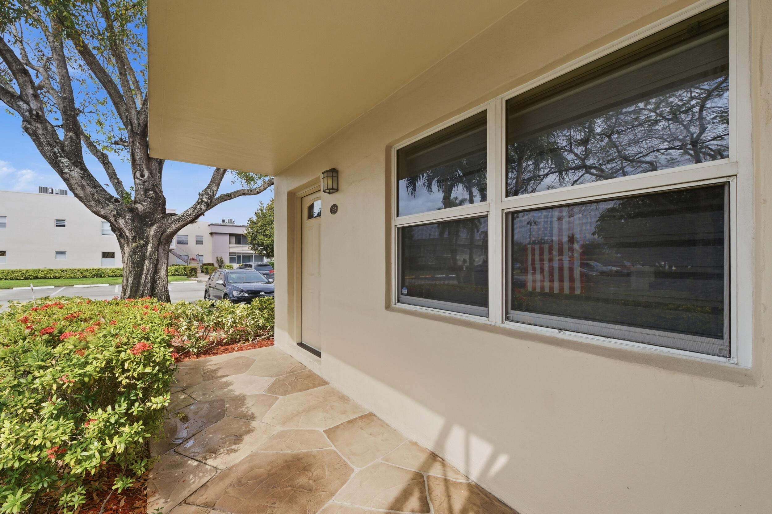 KINGS POINT - Residential