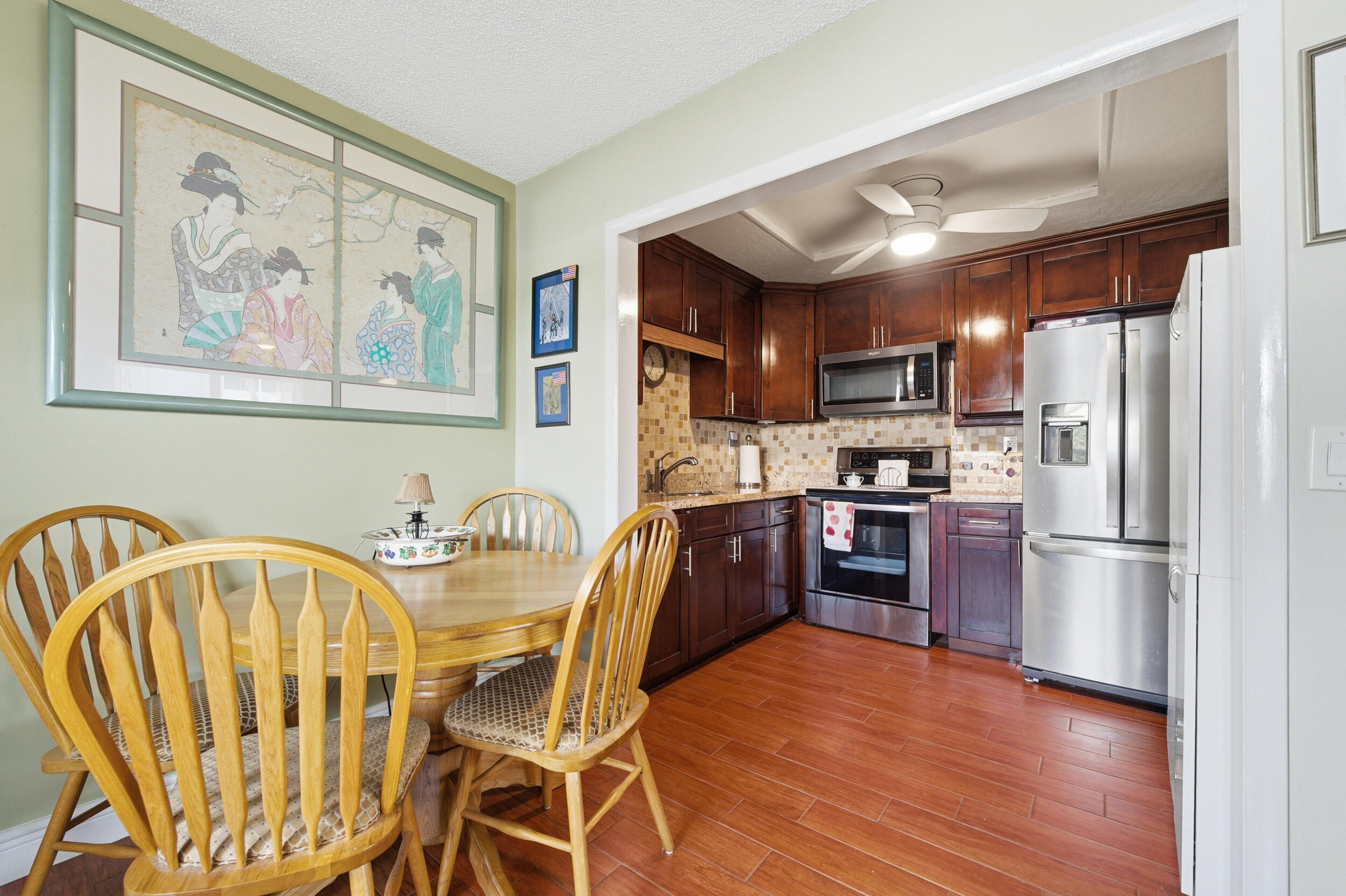 KINGS POINT - Residential